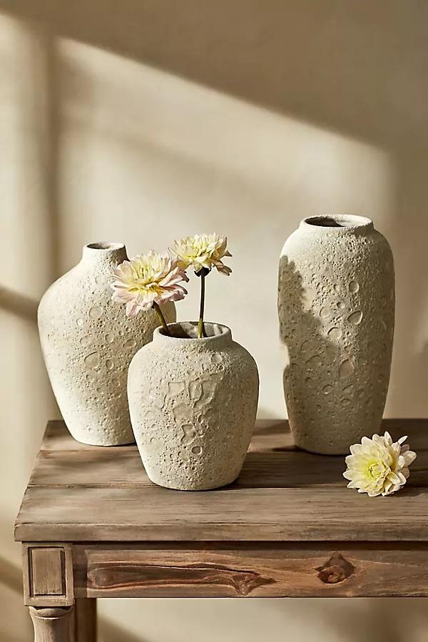 Textured Cream Vase - Image 0