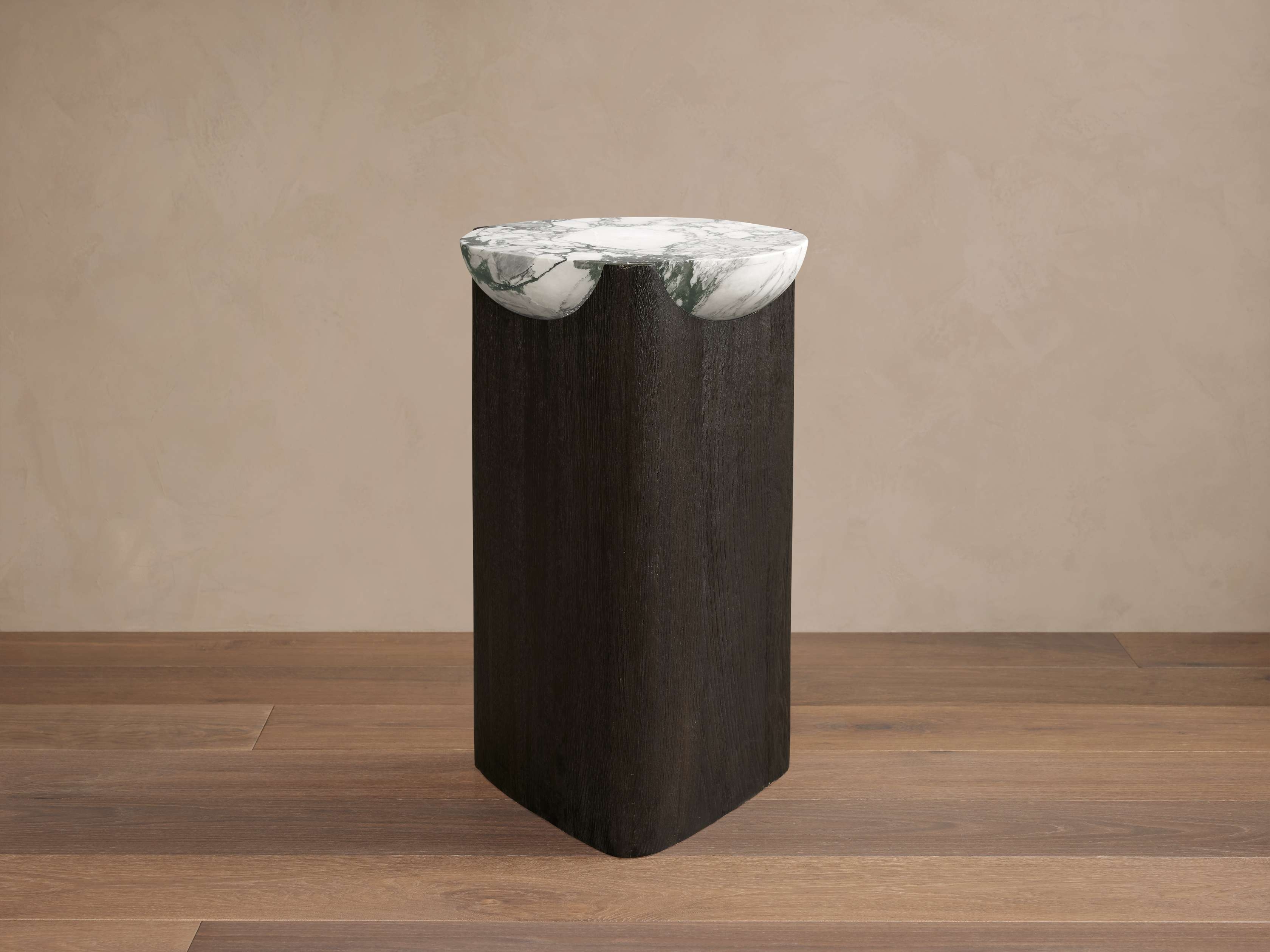 Bellino Martini Table in Stone White  Calacatta Monet - Image 0