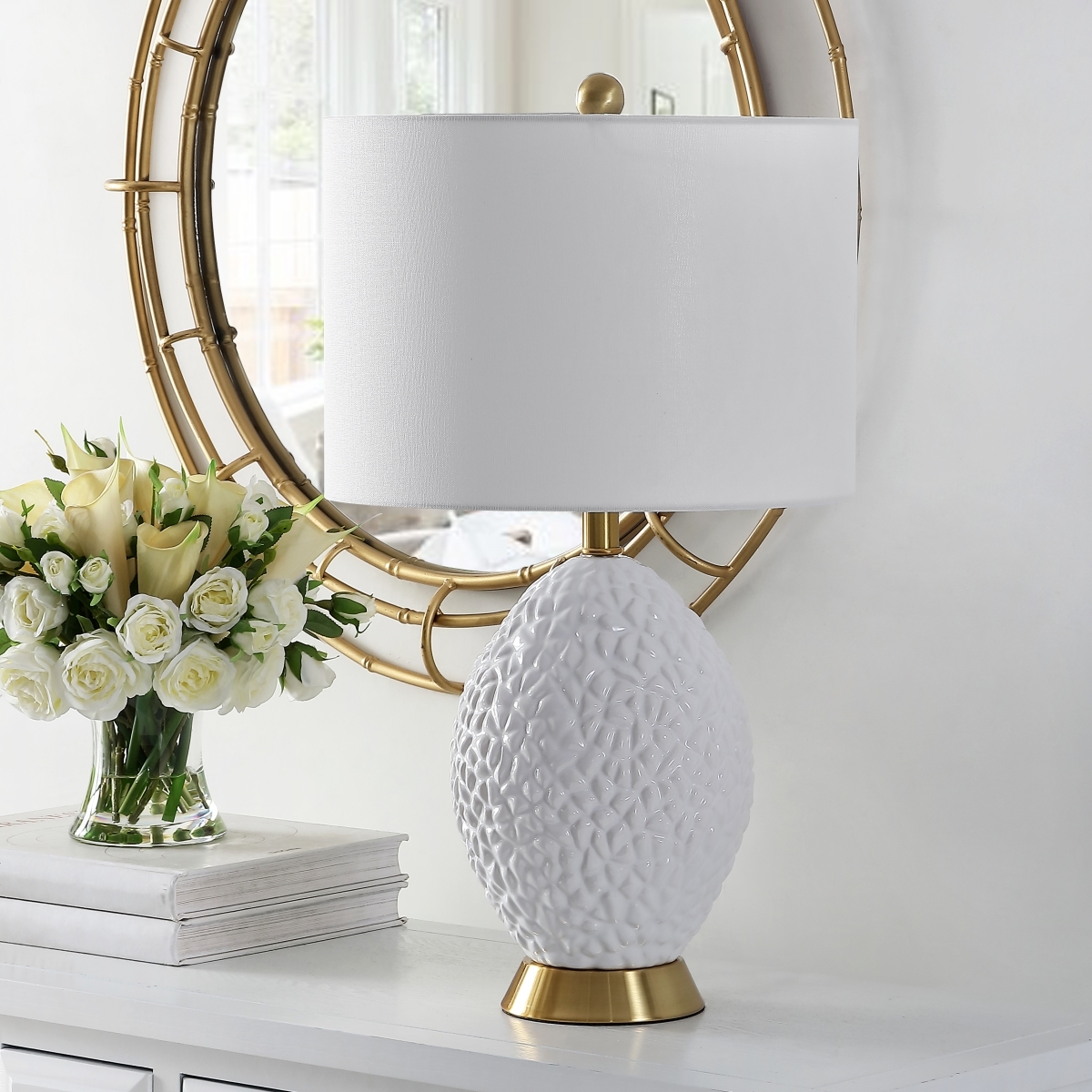 Kimli 24.5" Table Lamp - White/Brass - Safavieh - Image 1