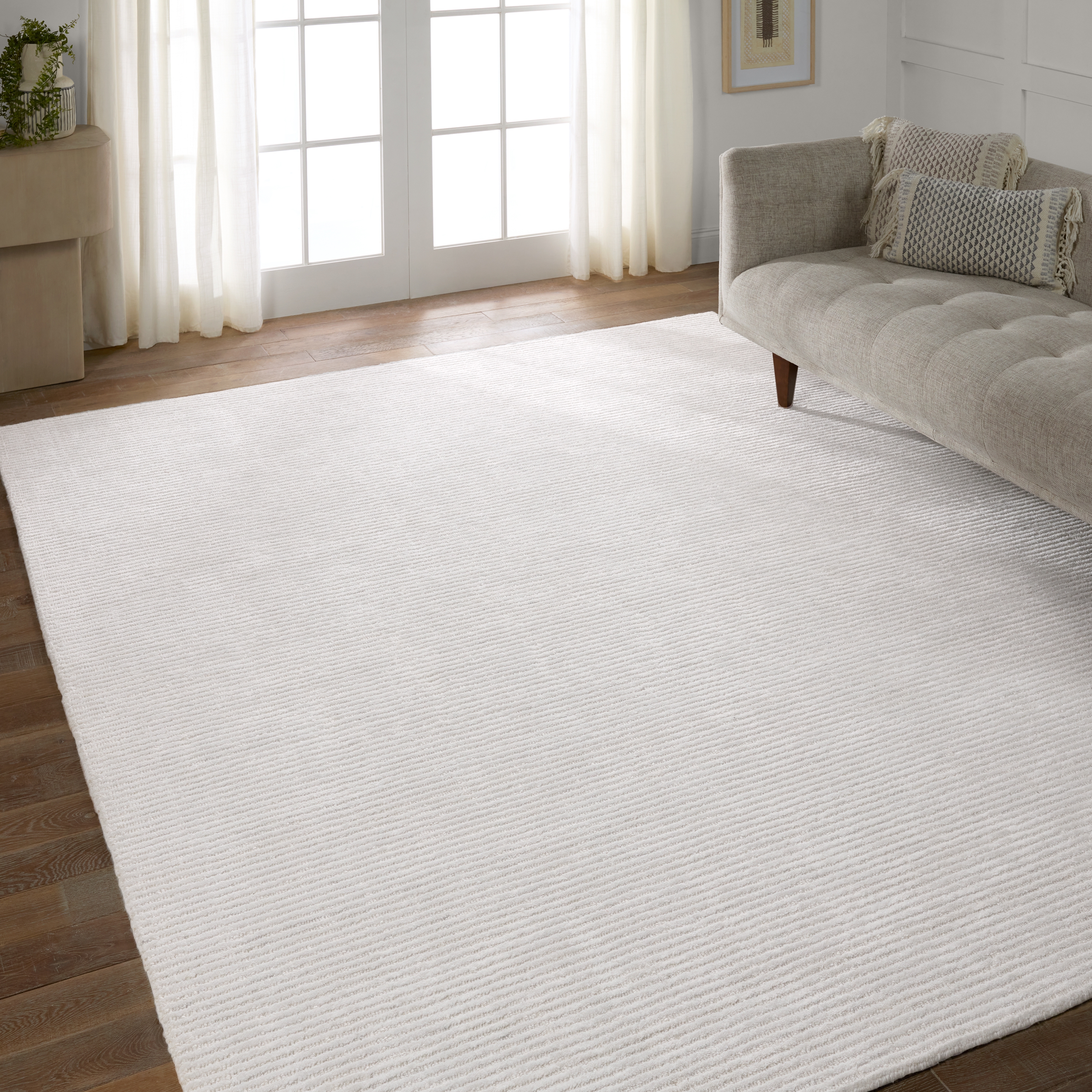 Mona Handmade Indoor/Outdoor Solid Ivory Area Rug (5'X8') - Image 4