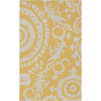 Piana Floral Handmade Flatweave Wool Yellow/Ivory Area Rug - Image 0