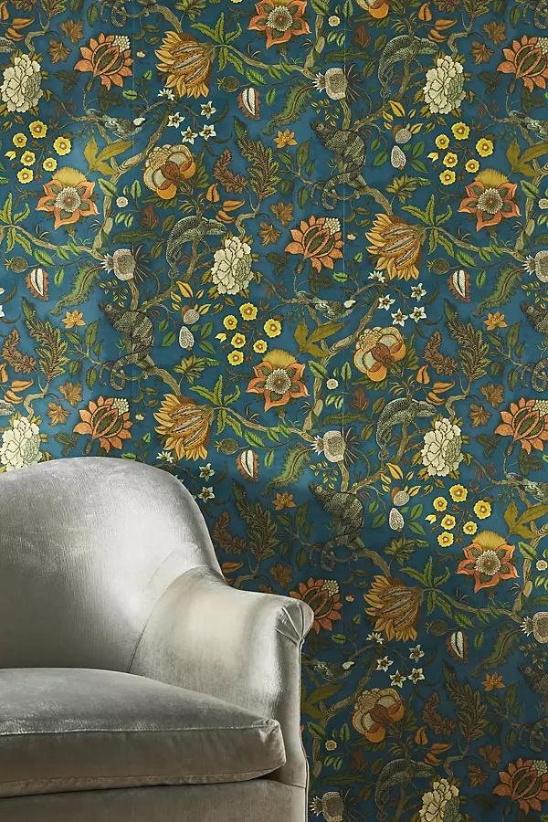 Chameleon Trail Floral Wallpaper - Image 0