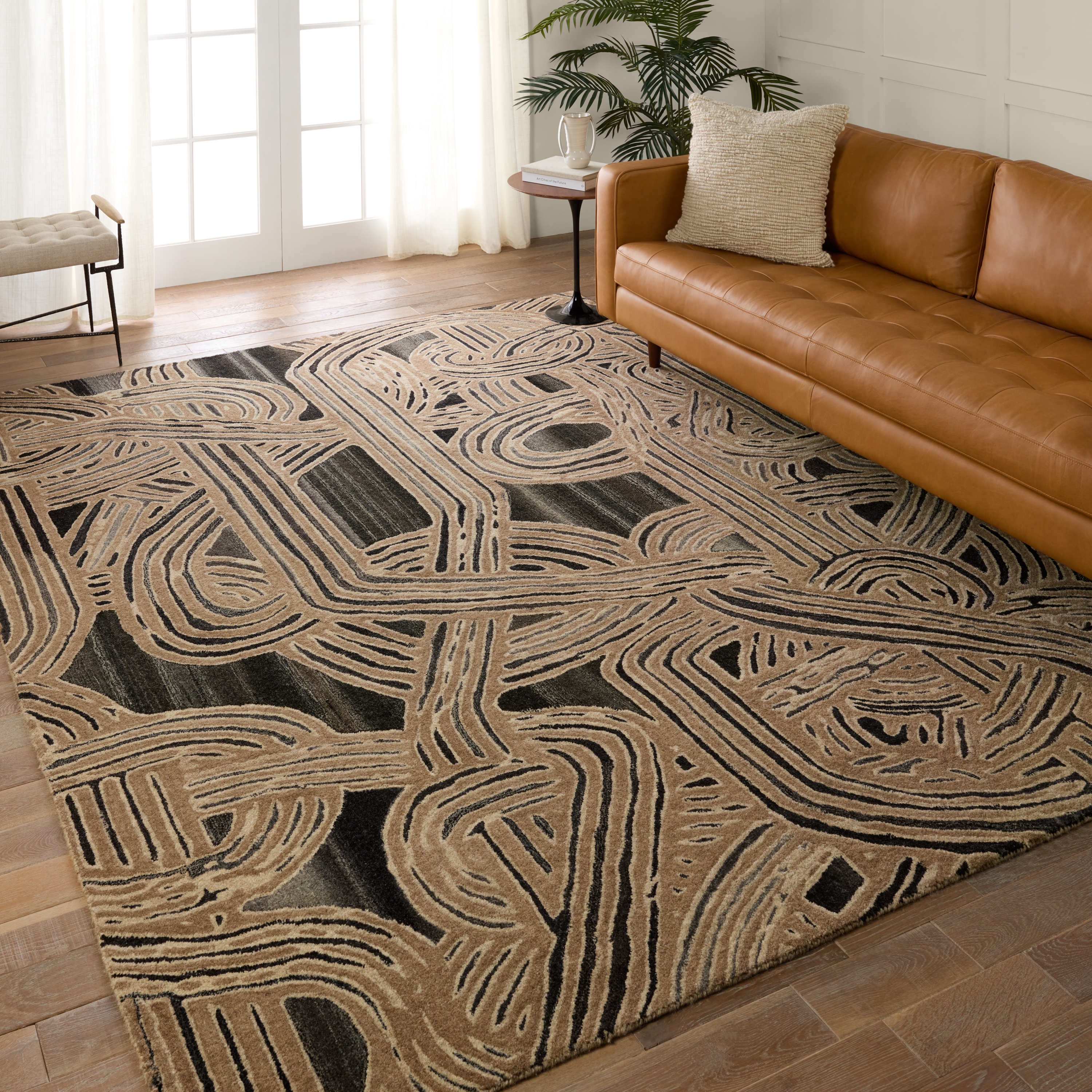 Verde Home By Kathmandu PVH13 Handmade Abstract Tan and Black Area Rug (8'x10') - Image 4