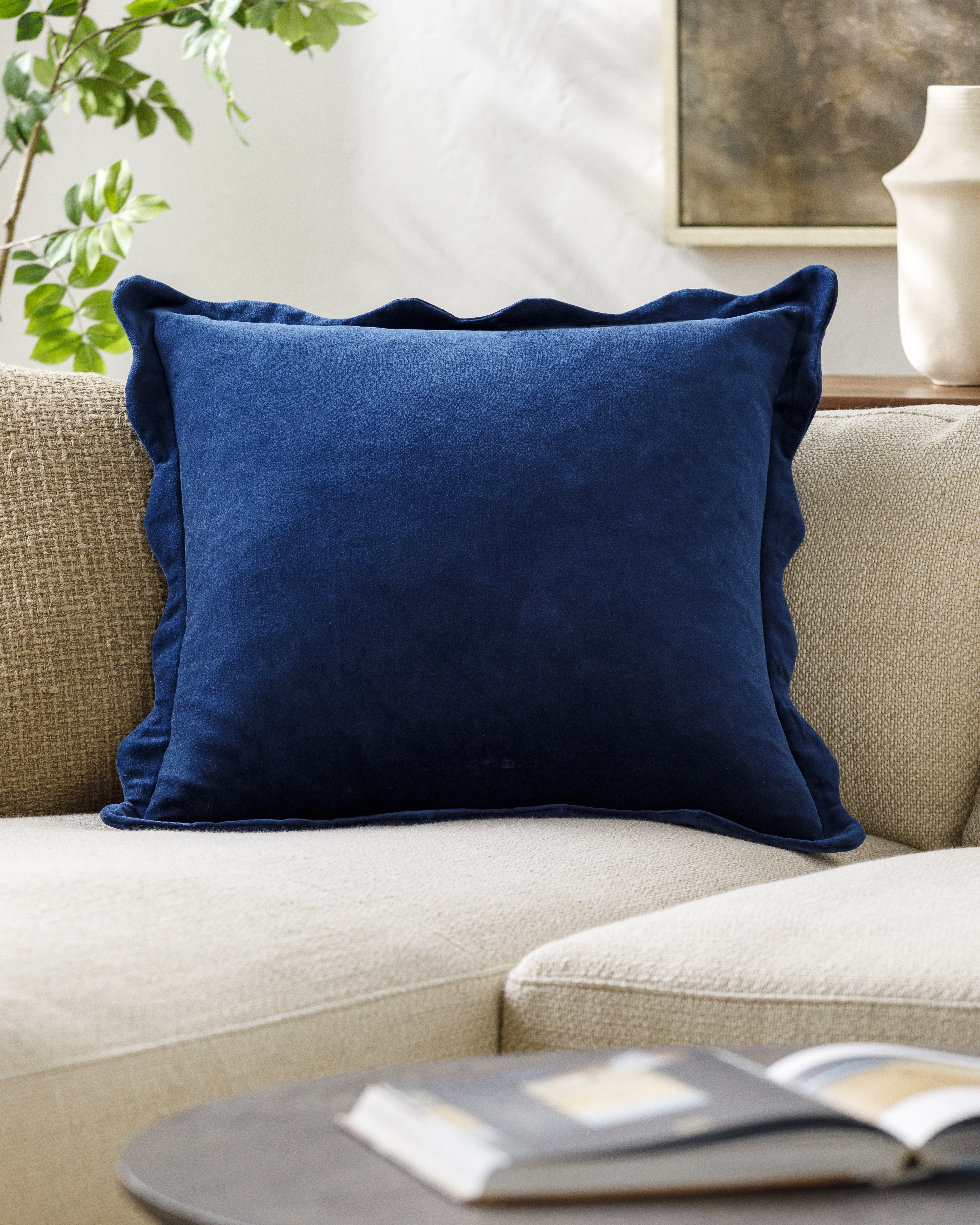 Effervescent EFC-007 18"L x 18"W Pillow Cover - Image 1