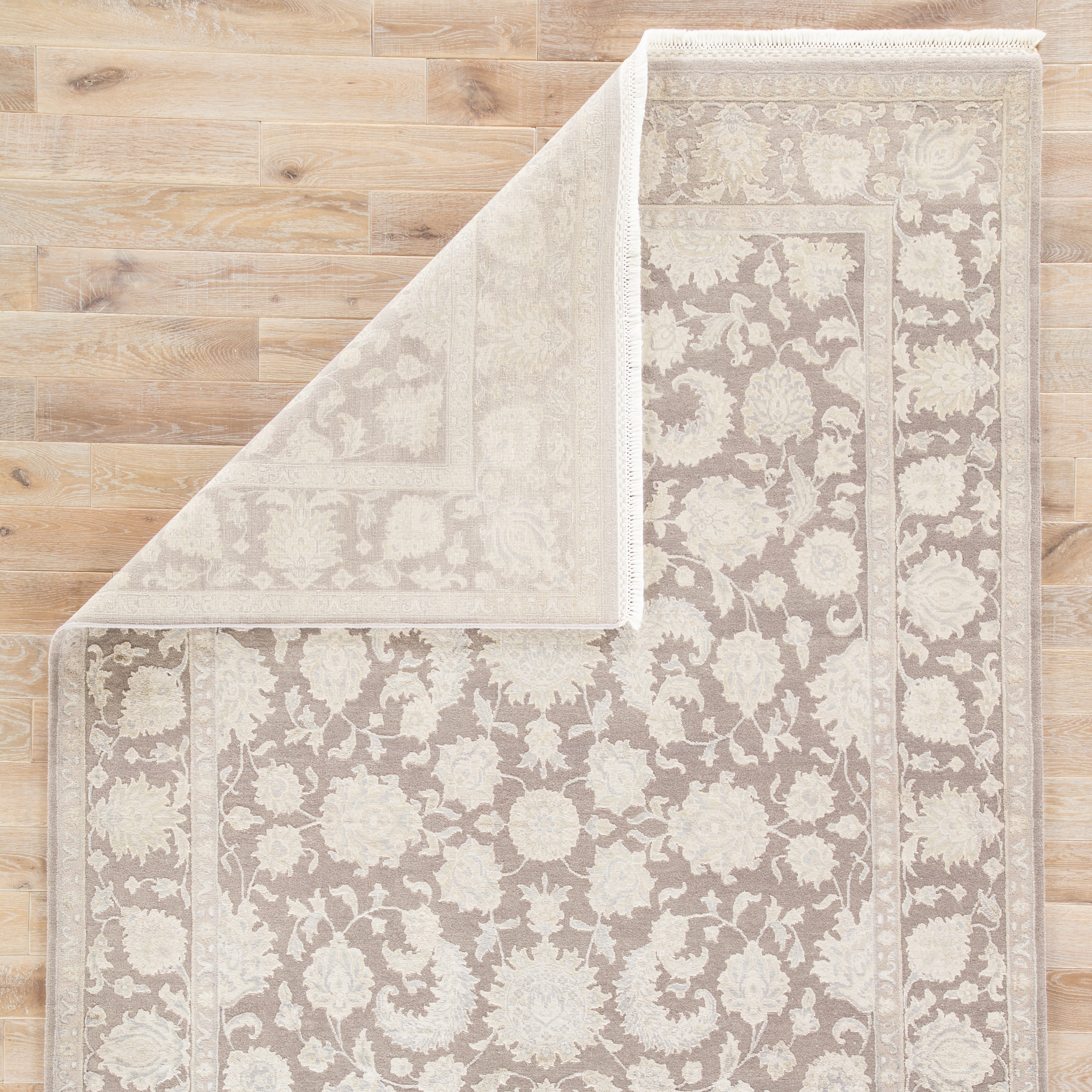 Chicory Hand-Knotted Floral Taupe/ Light Gray Area Rug (6'6" X 9'10") - Image 2