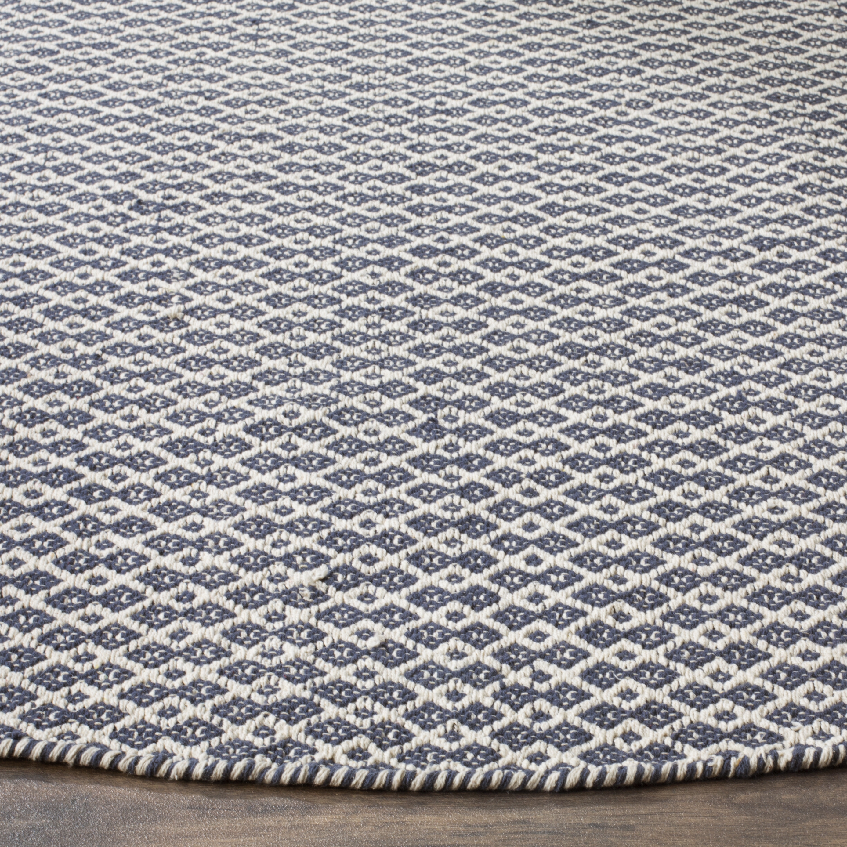 Arlo Home Hand Woven Area Rug, MTK339B, Ivory/Navy,  4' X 4' Round - Image 2