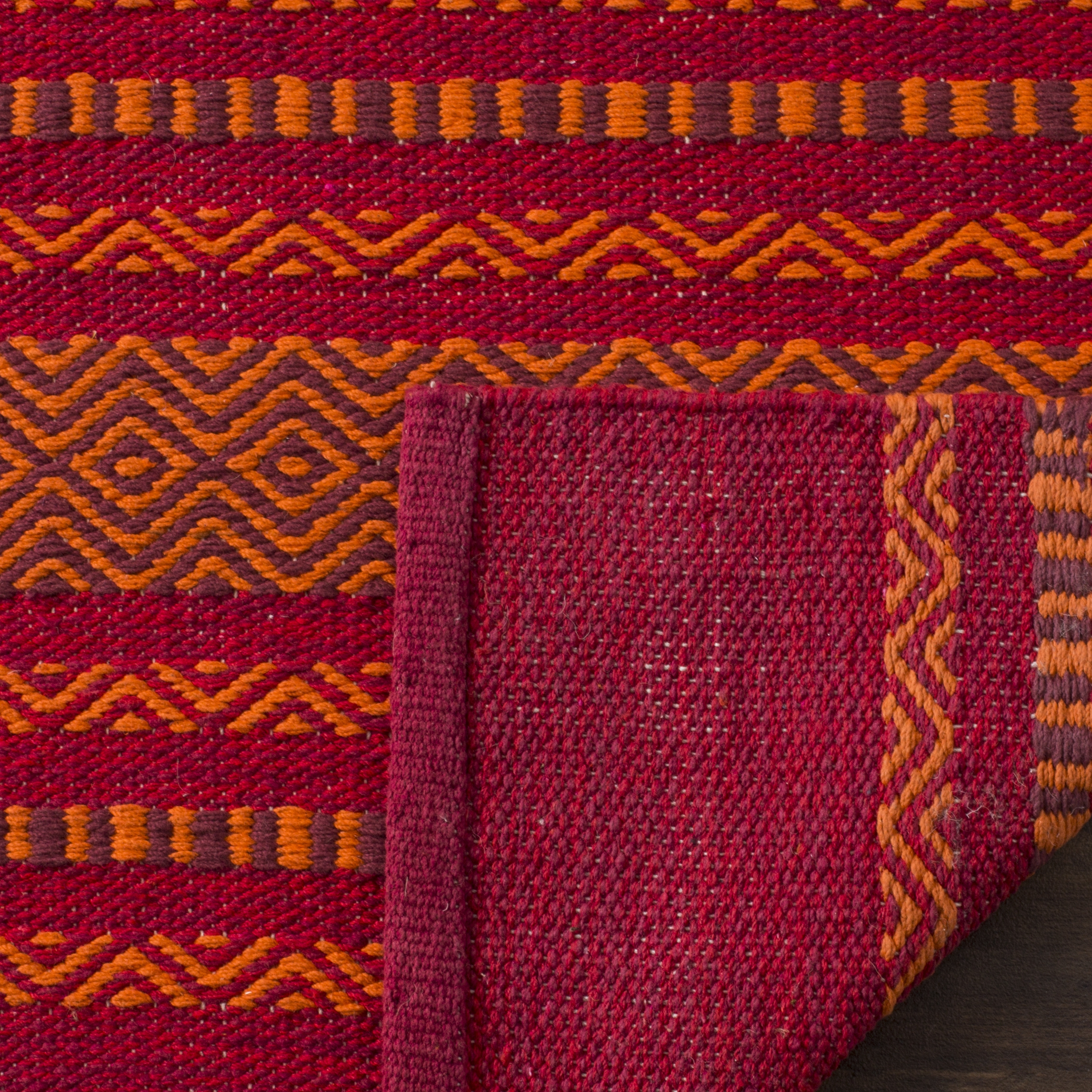 Arlo Home Hand Woven Area Rug, MTK215A, Orange/Red,  2' 6" X 4' - Image 3