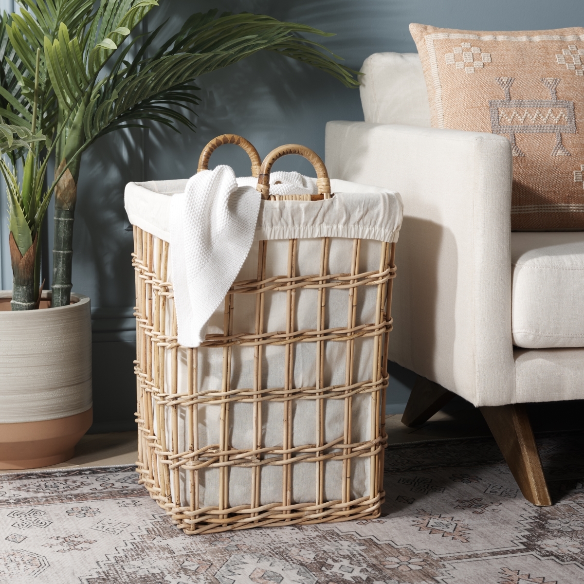 Runa Basket W/ Liner - White / Natural - Safavieh - Image 1