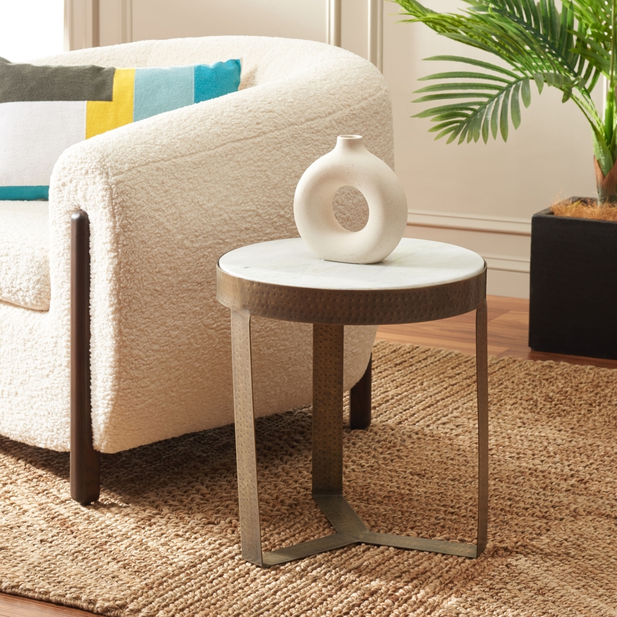 Triss Round Accent Table - White Marble / Antique Brass - Safavieh - Image 1