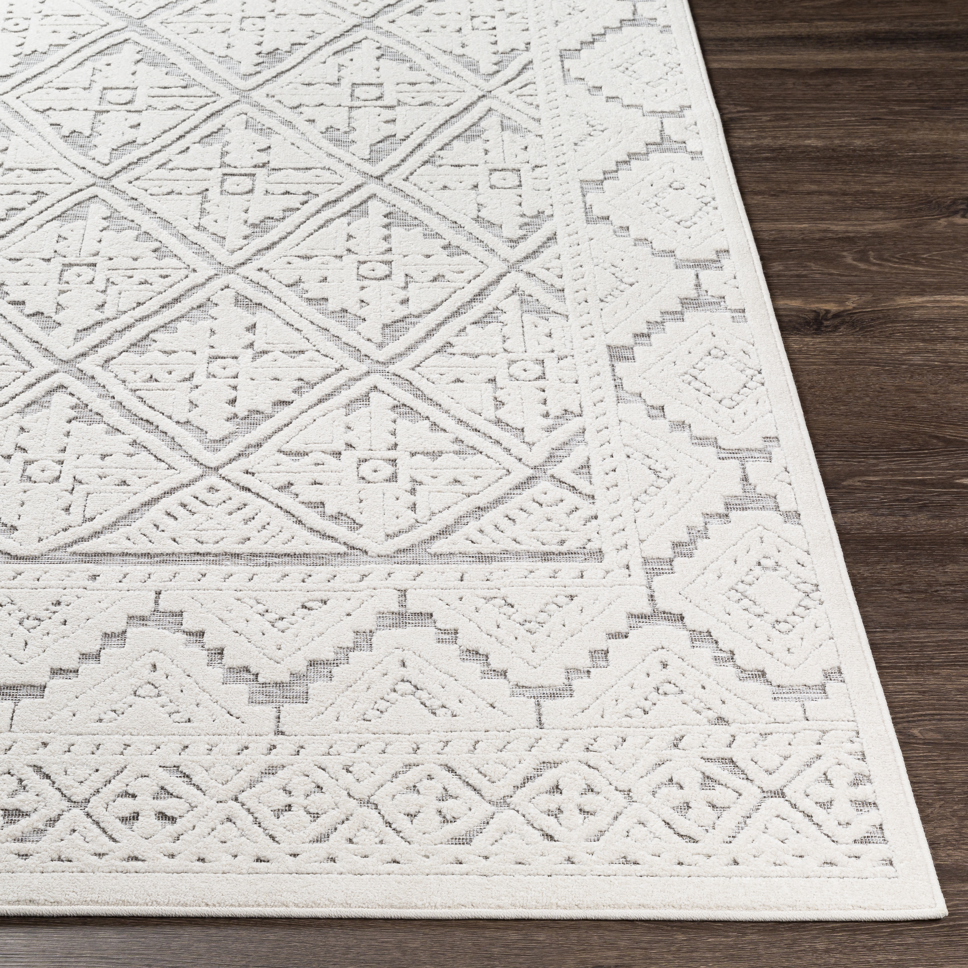 Greenwich White Outdoor 1'11" x 2'11" Machine Woven Rug - Image 2