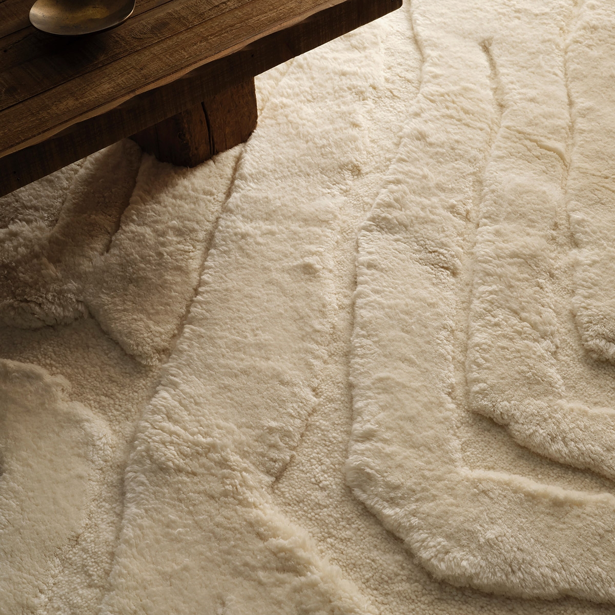 Jair AME02 Handknotted Geometric White Area Rug (6'x9') - Image 6