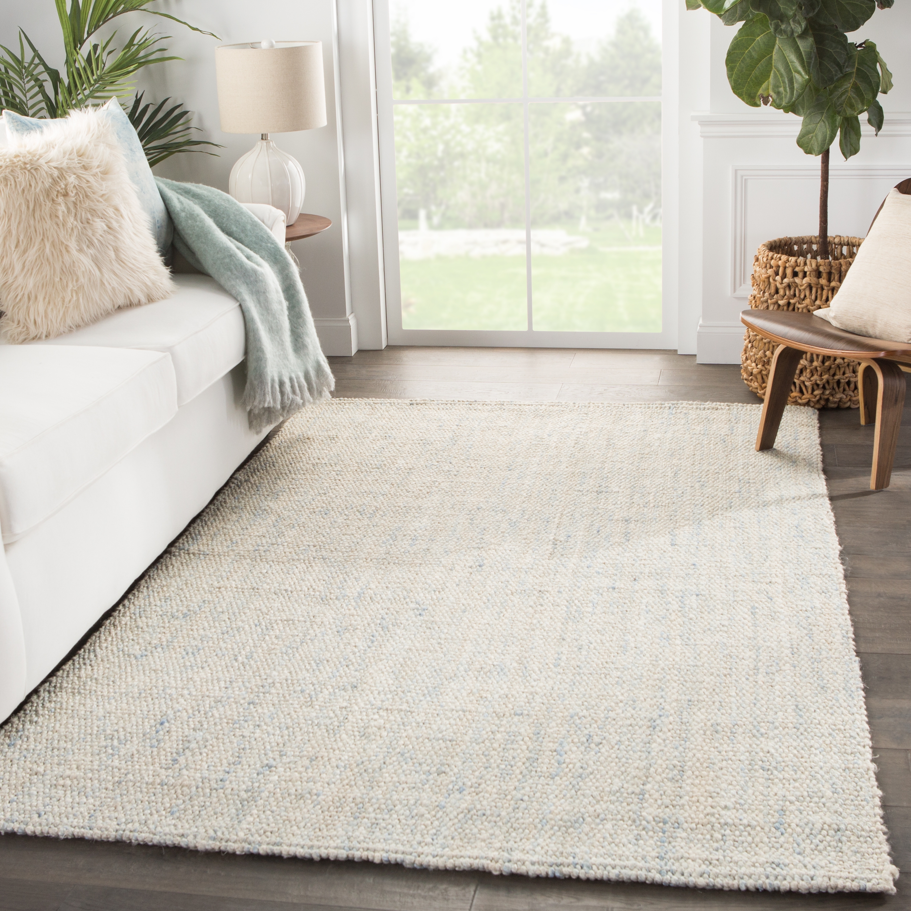 Bluffton Natural Solid Ivory/ Blue Area Rug (9'X12') - Image 4