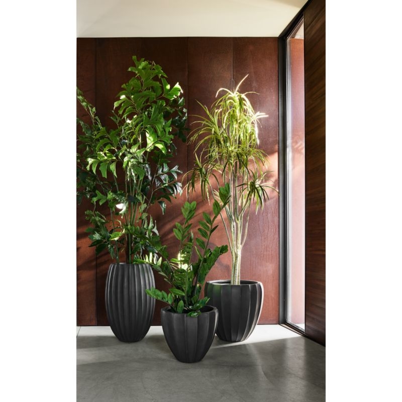 Warren 15.7" x 14.2" Small Warm White Ficonstone Outdoor Planter - Image 1