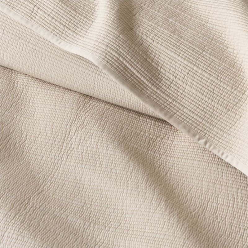 Demar Organic Cotton Sateen Light Taupe Full/Queen Quilt - Image 1