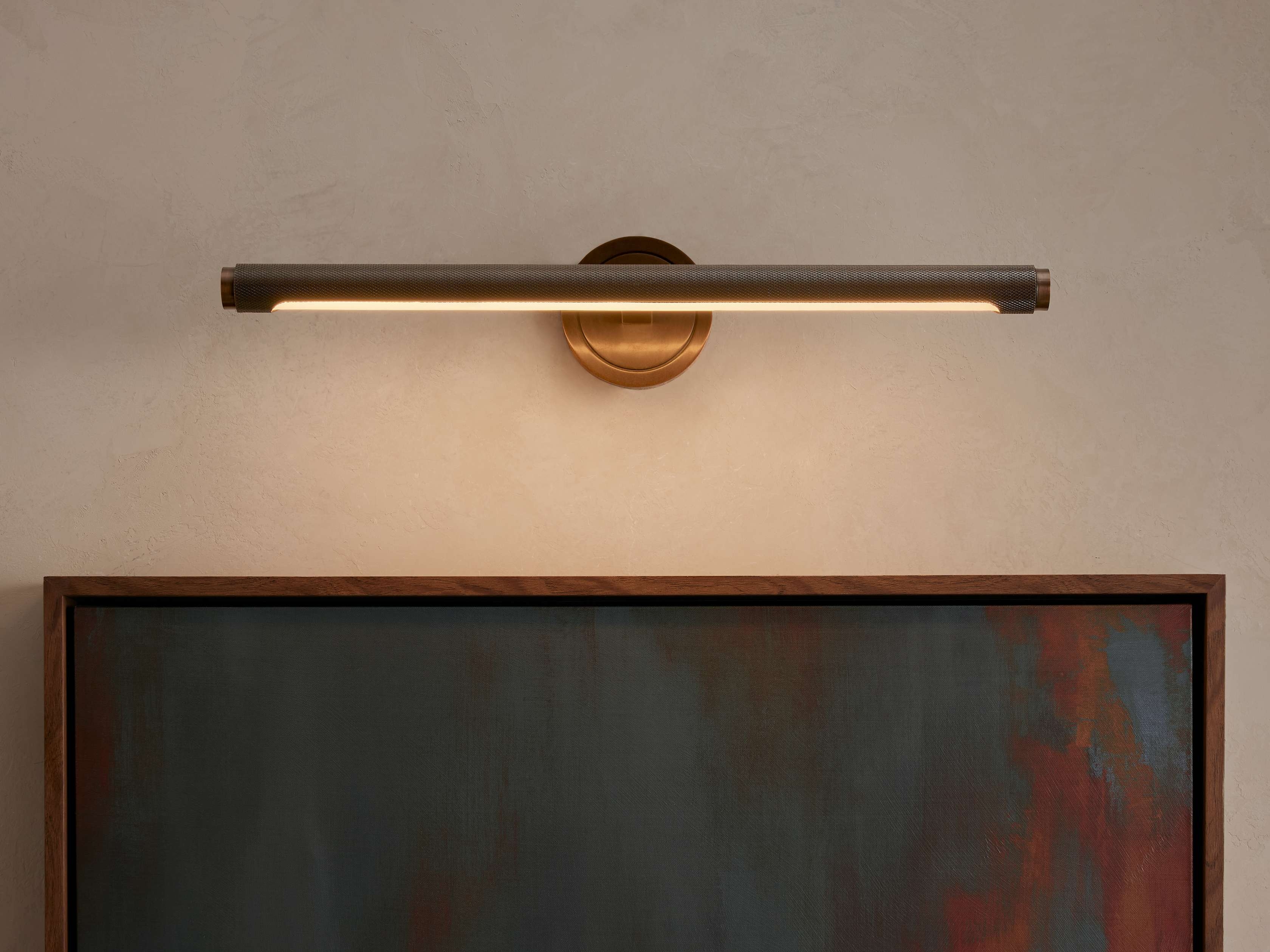 Monroe Picture Sconce in Metal 24" Bronze  Gnurled  - Image 0