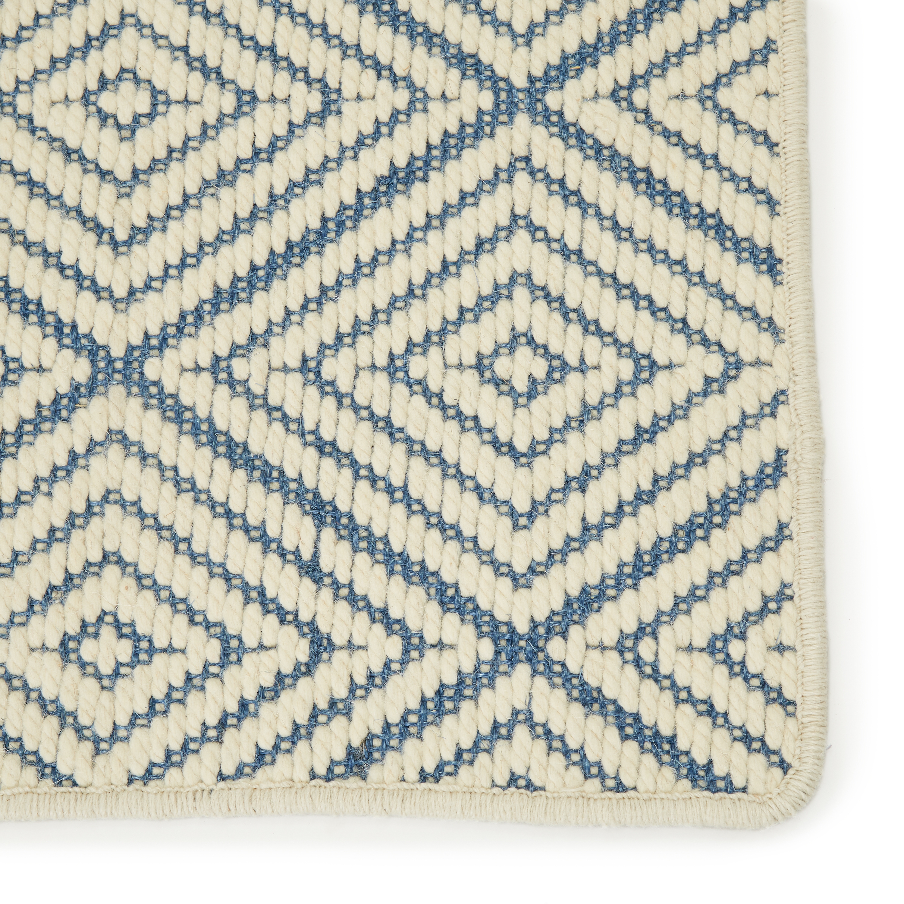 Barclay Butera by Pacific Natural Trellis Blue/ Ivory Area Rug (5'X8') - Image 3