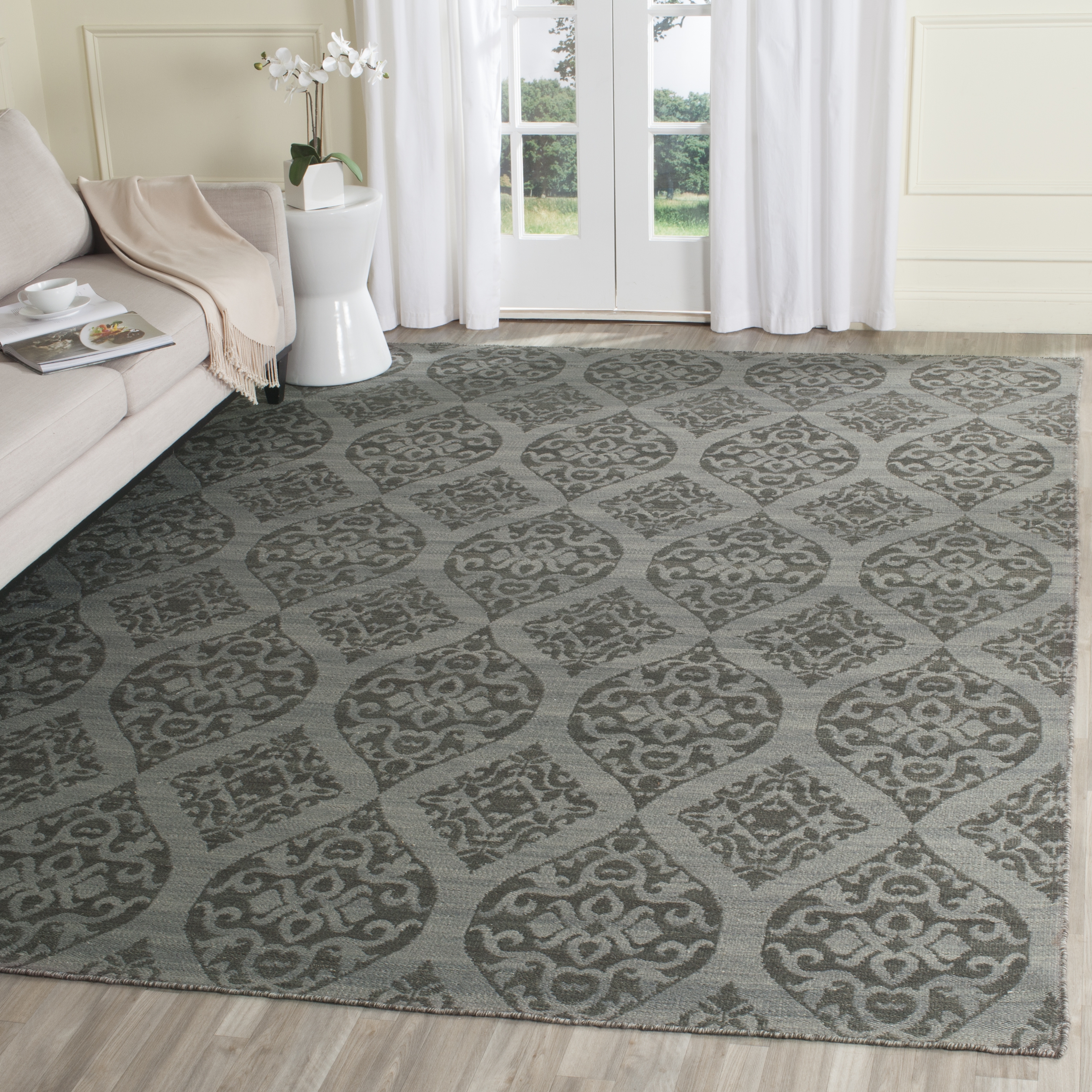 Arlo Home Hand Woven Area Rug, KLM224A, Grey/Dark Grey,  8' X 10' - Image 1