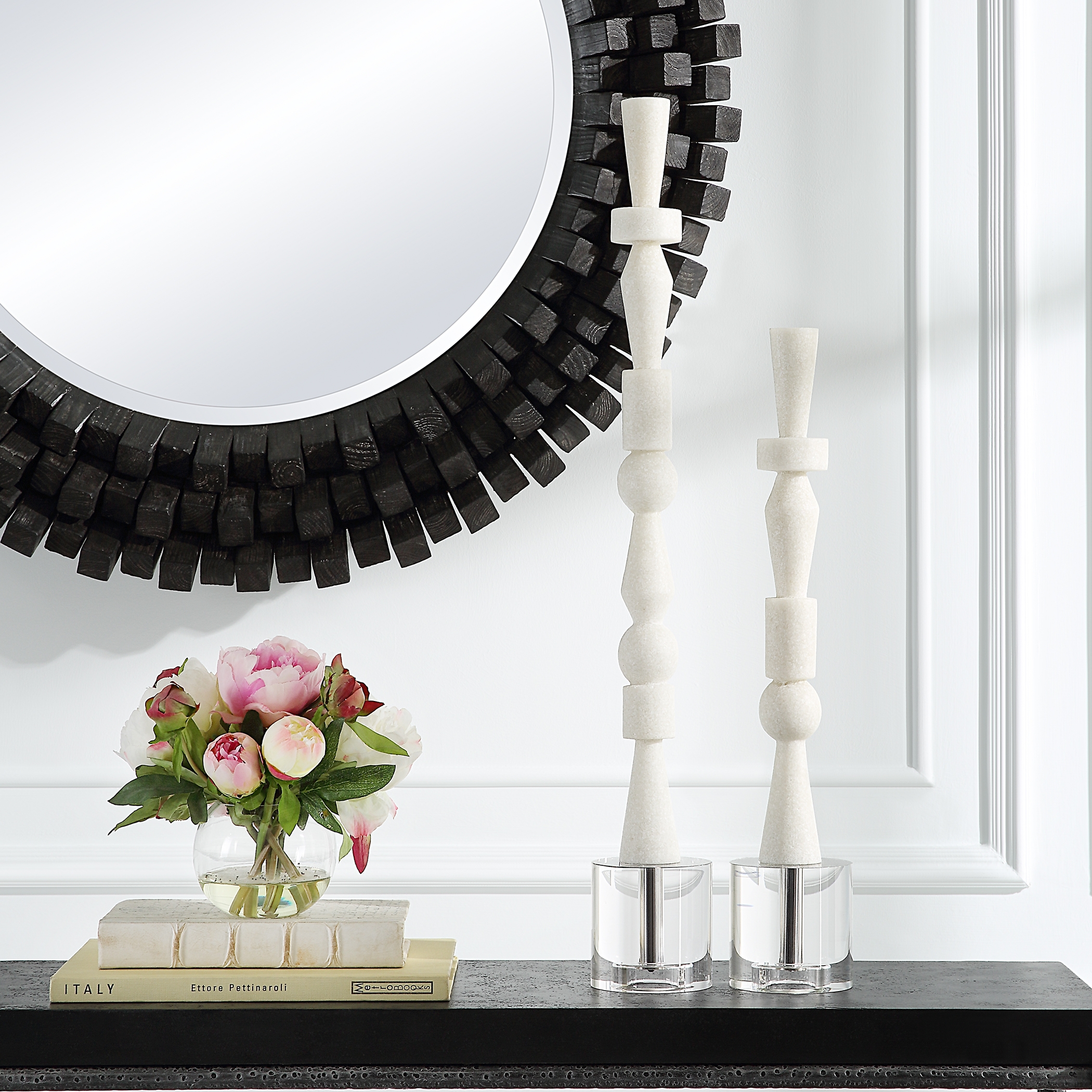 Norte White Stone Sculptures Set/2 - Image 1