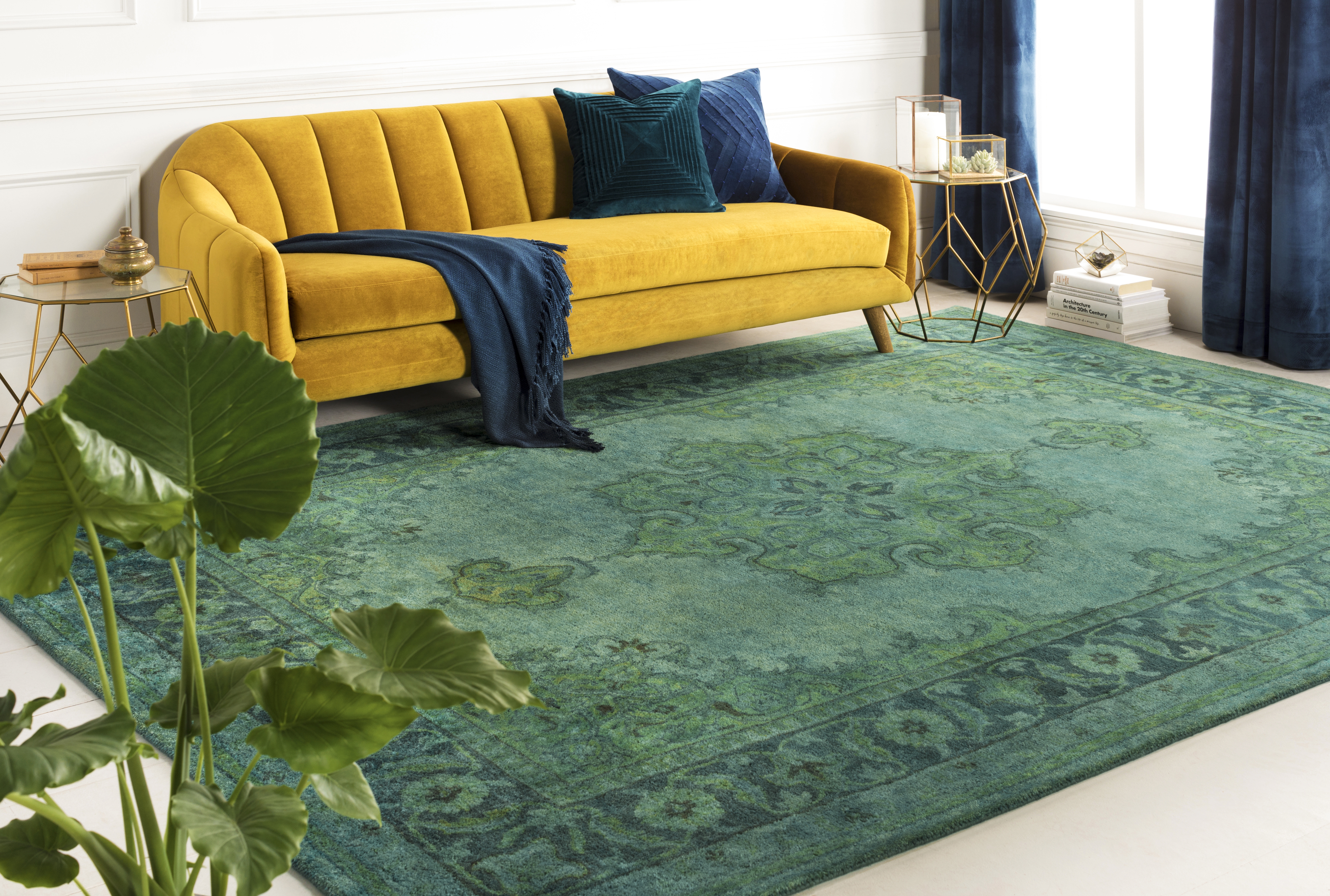 Mykonos Green Indoor 5' x 8' Handmade Rug - Image 1