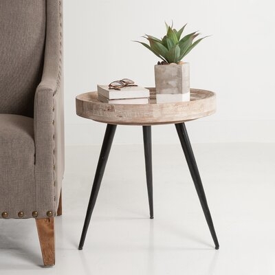 Townsend Tray Top 3 Legs End Table - Image 0