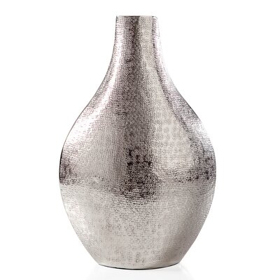 Kota Indoor / Outdoor Aluminun Table Vase - Image 0