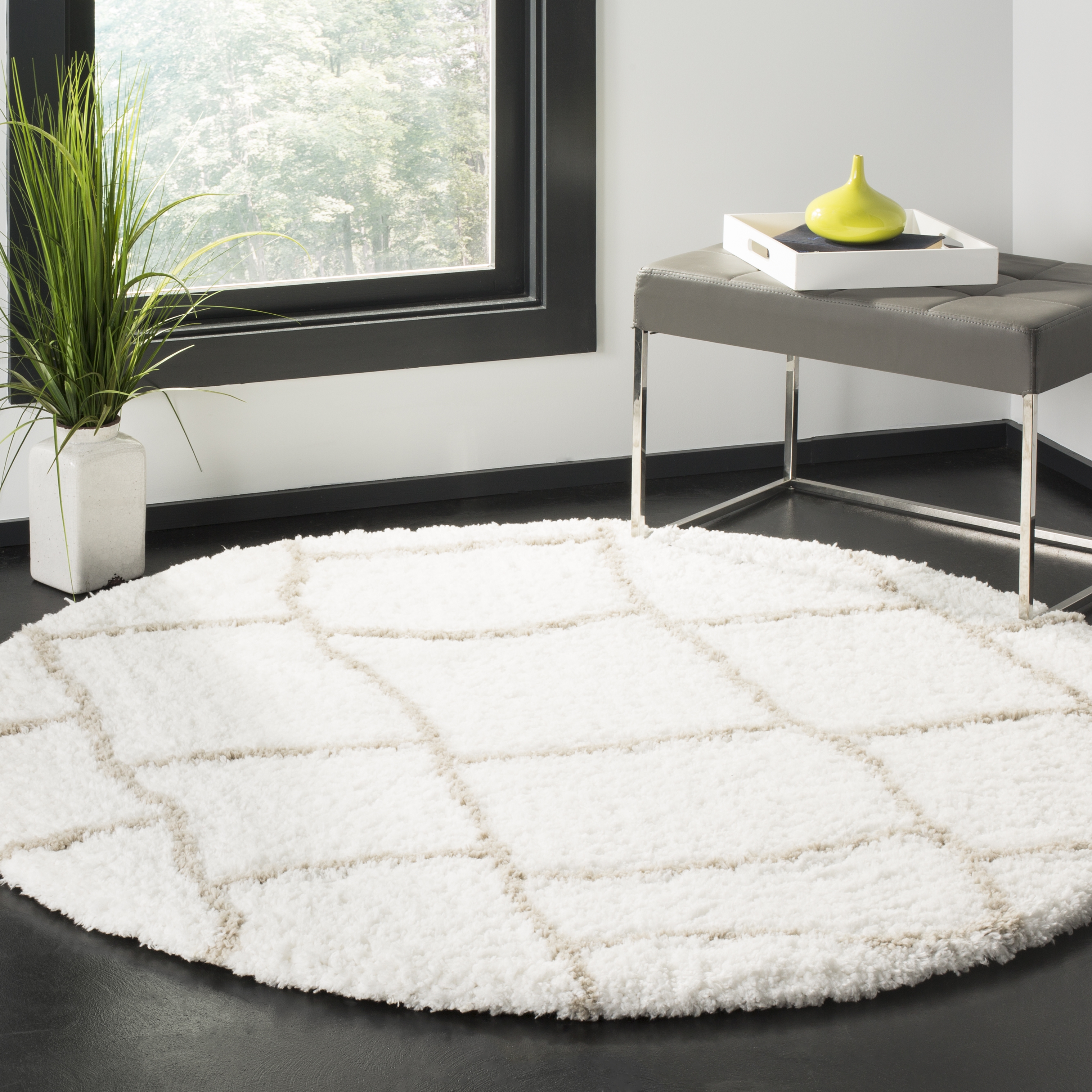 Arlo Home Hand Tufted Area Rug, SGT603A, Ivory/Silver,  5' X 5' Round - Image 1