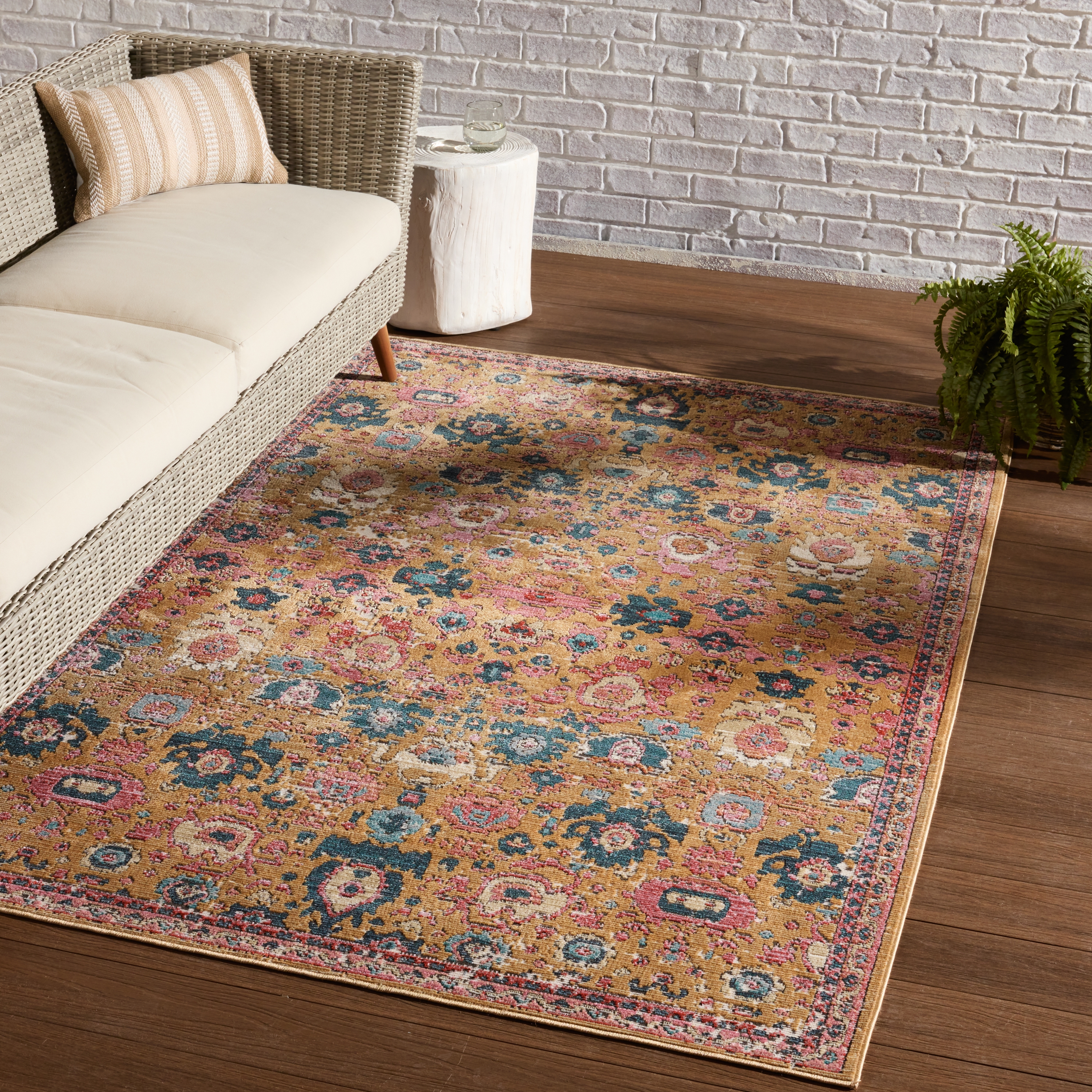 Vibe By Azura Indoor/ Outdoor Medallion Pink/ Gold Area Rug (9'6"X12'7") - Image 4