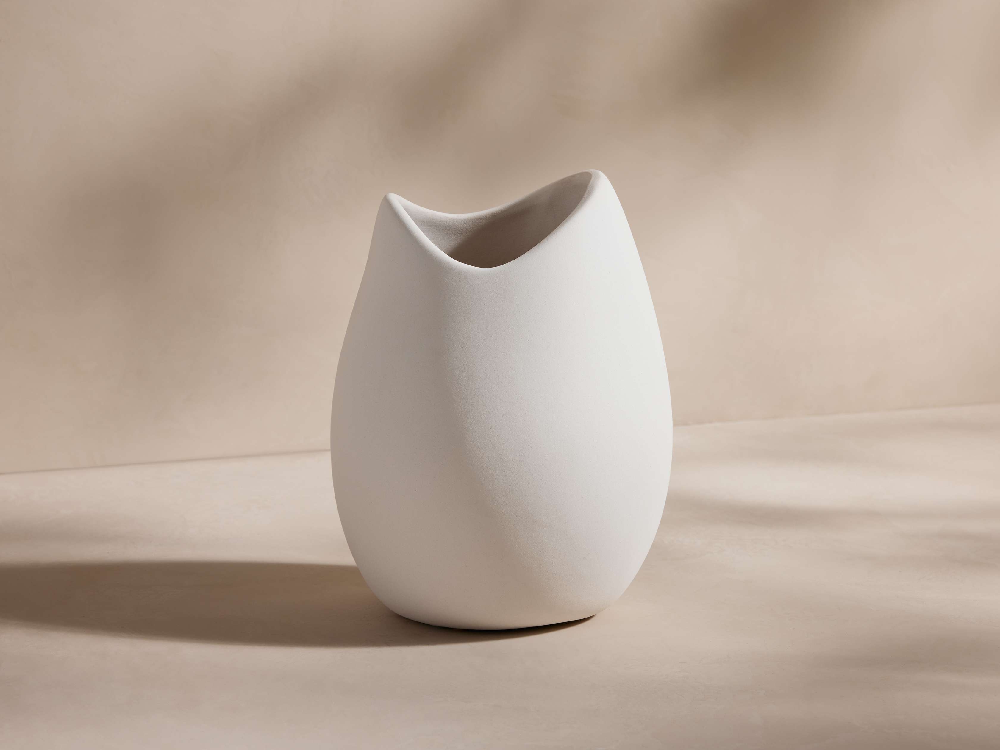 Calixta Bud Vase in Ceramic White /I - Image 0