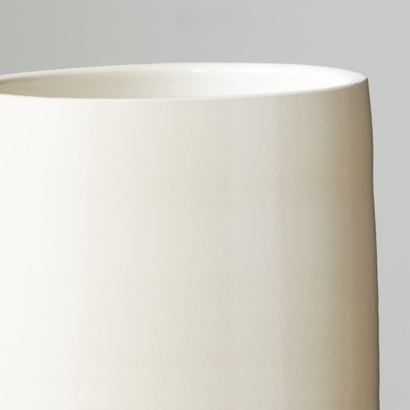 Rie Large Black Hand-Thrown Vase - Image 5