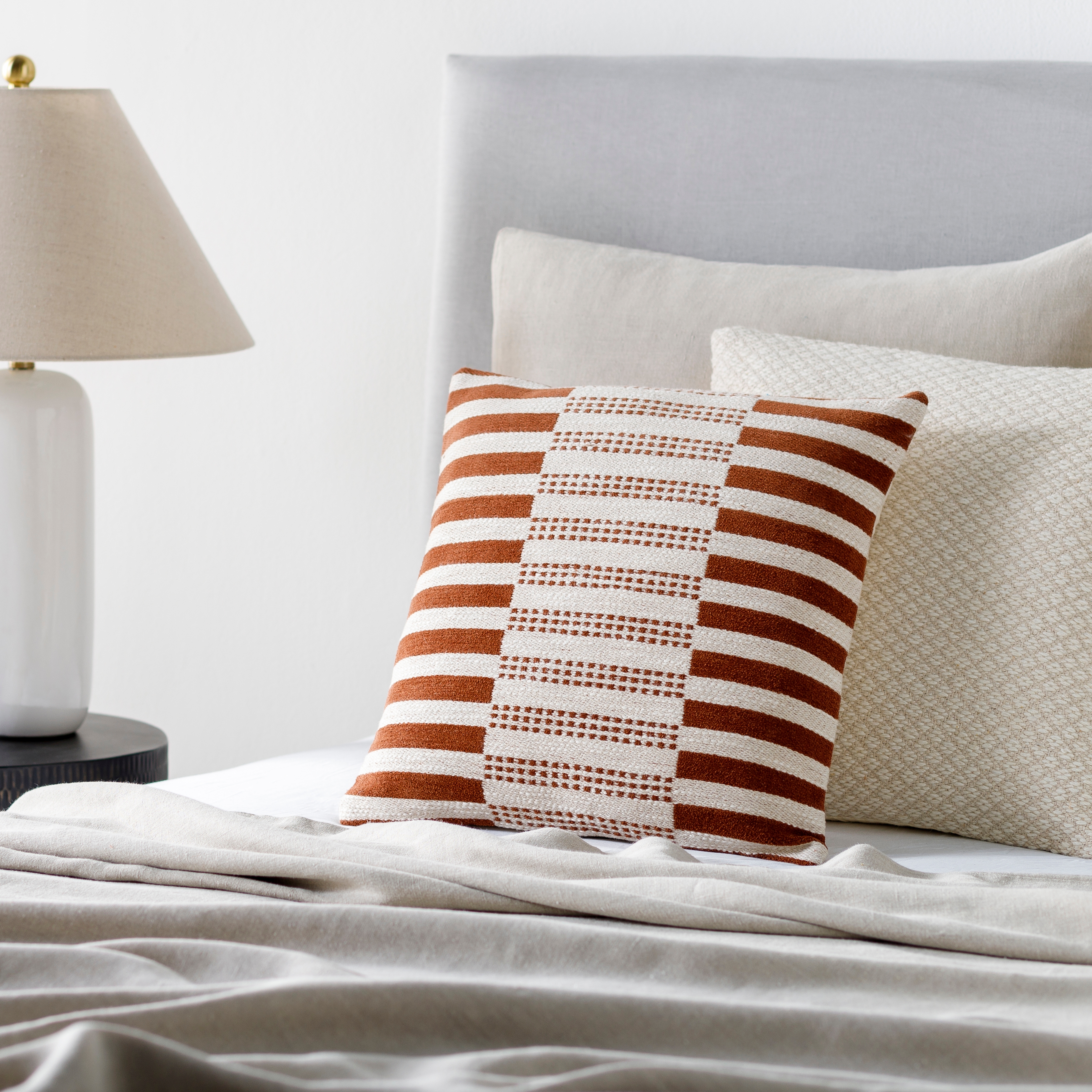 Kalmar LMR-001 18"L x 18"W Pillow Cover - Image 1