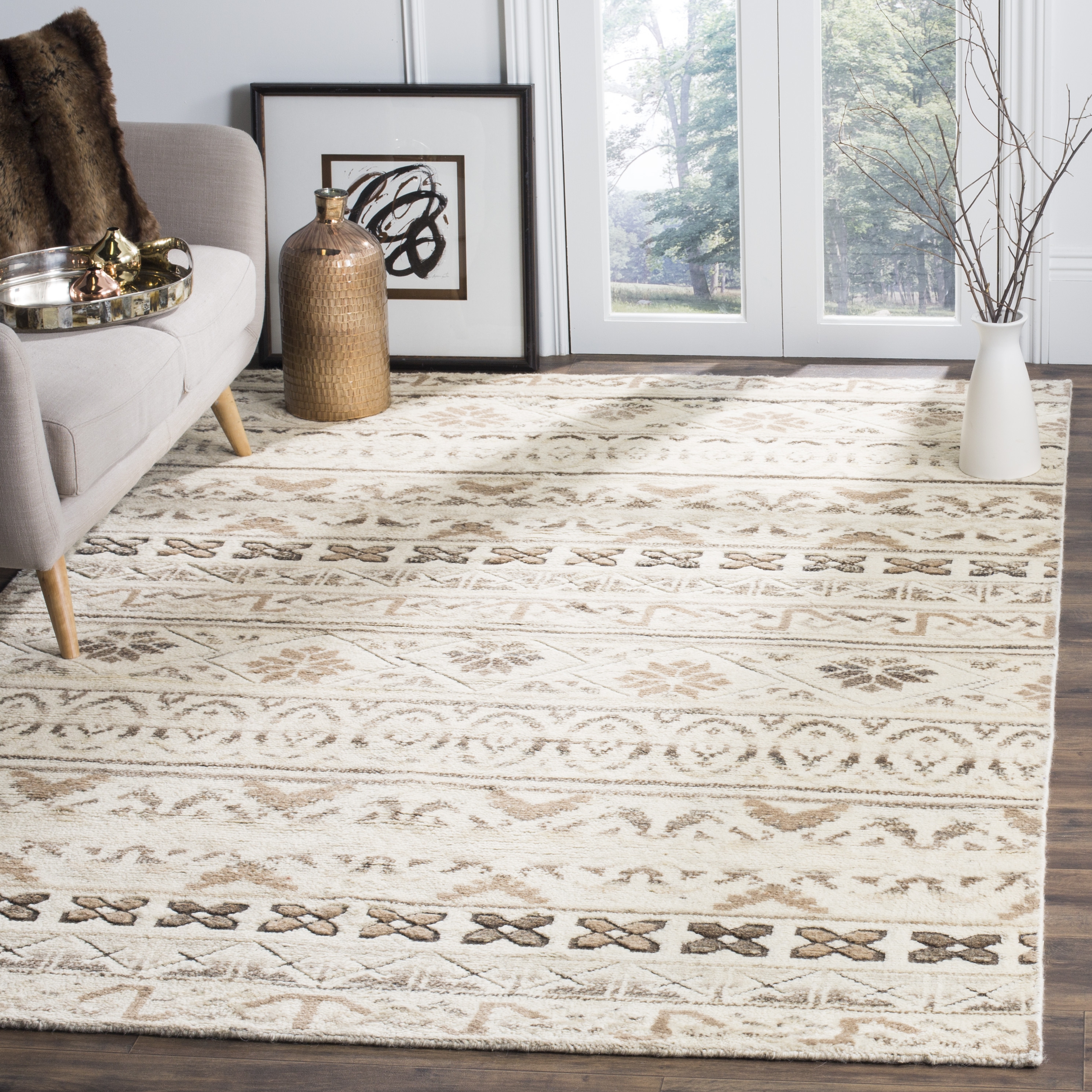 Arlo Home Hand Knotted Area Rug, CLE316A, Natural,  6' X 9' - Image 1