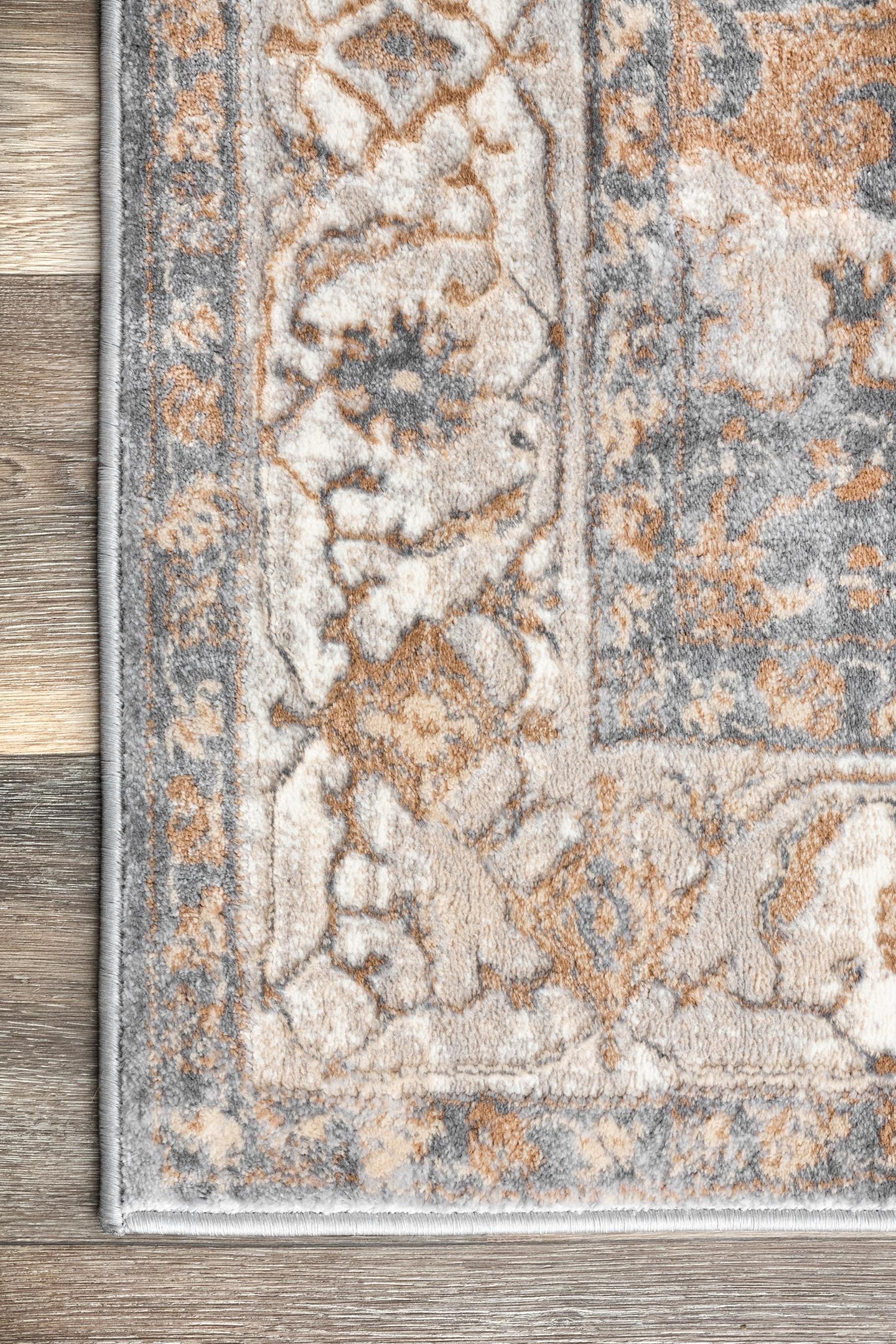 Vintage Sian Area Rug - Image 2