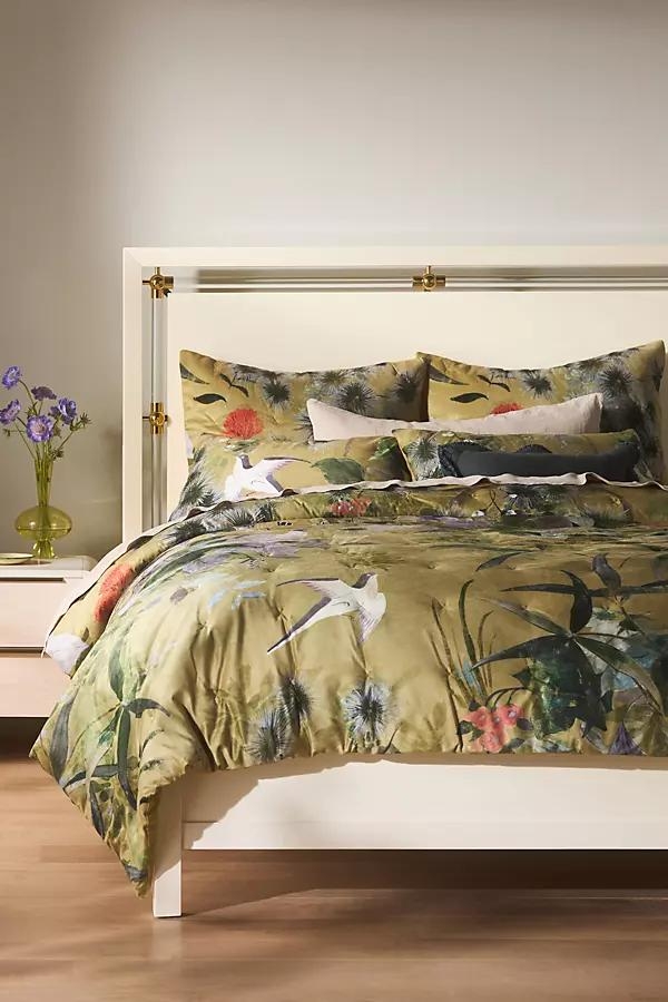 Colliere Velvet Floral Quilt - Image 0
