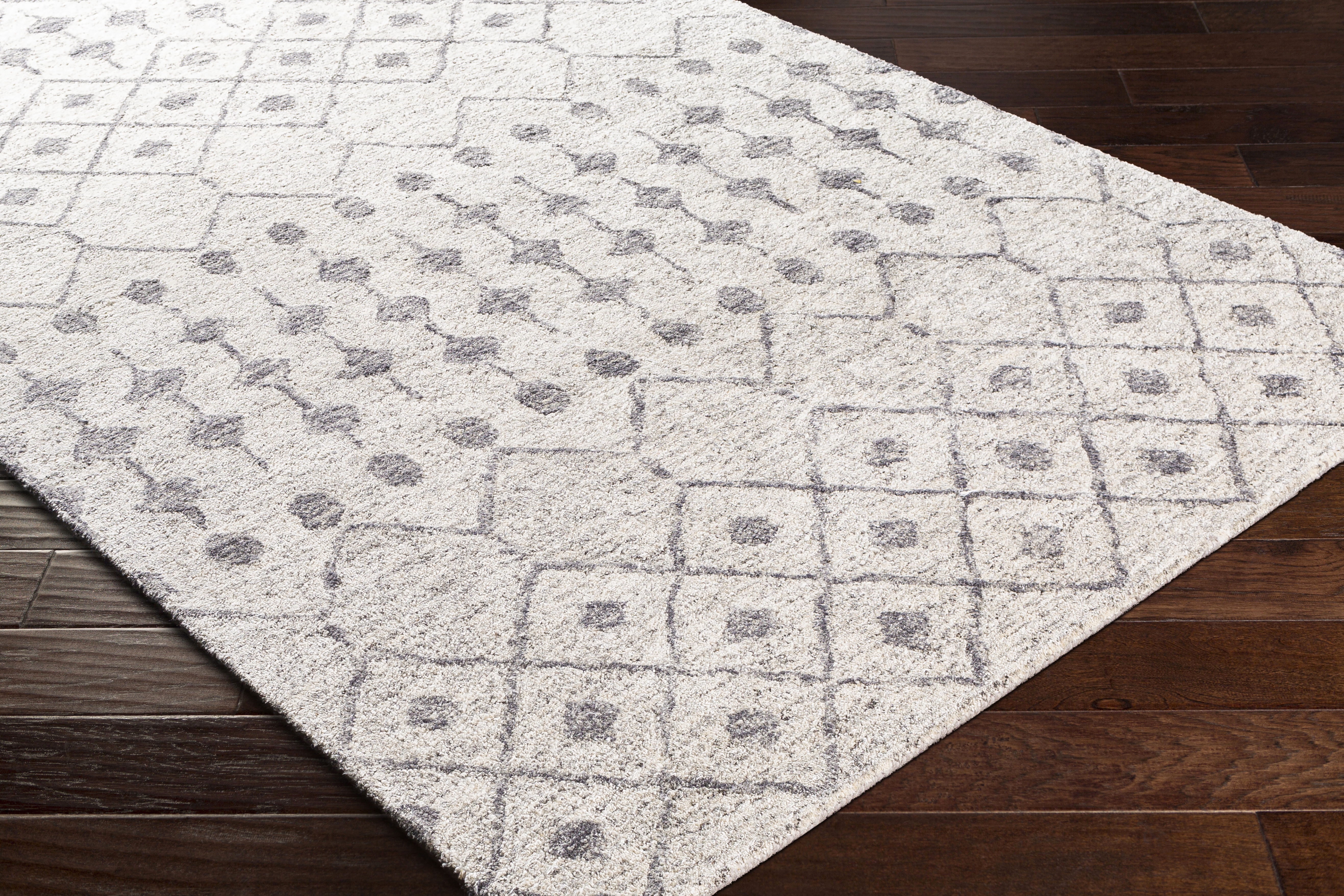 Falcon Rug, 2' x 3' - Image 5