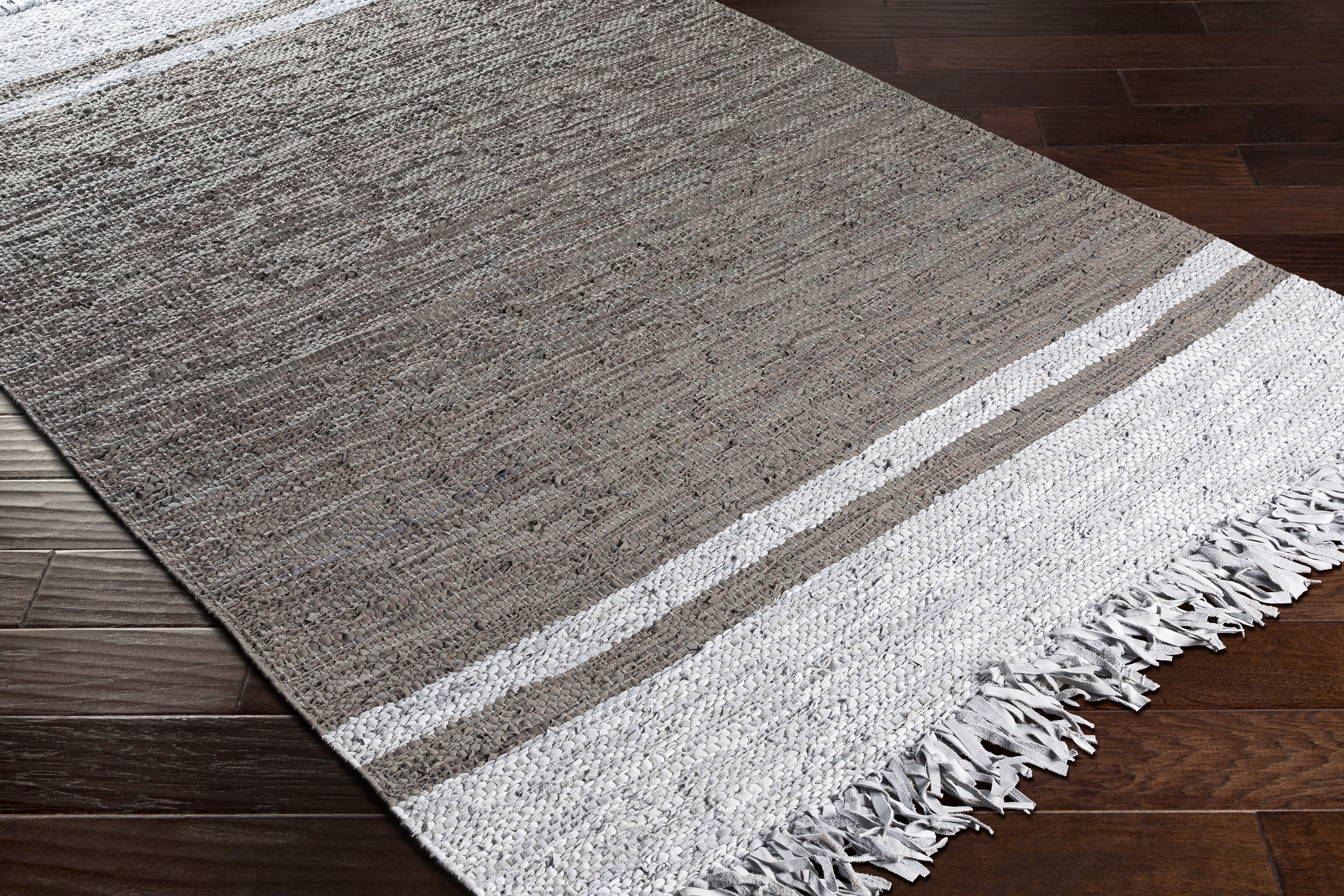 Lexington Gray Indoor 2' x 3' Handmade Rug - Image 2
