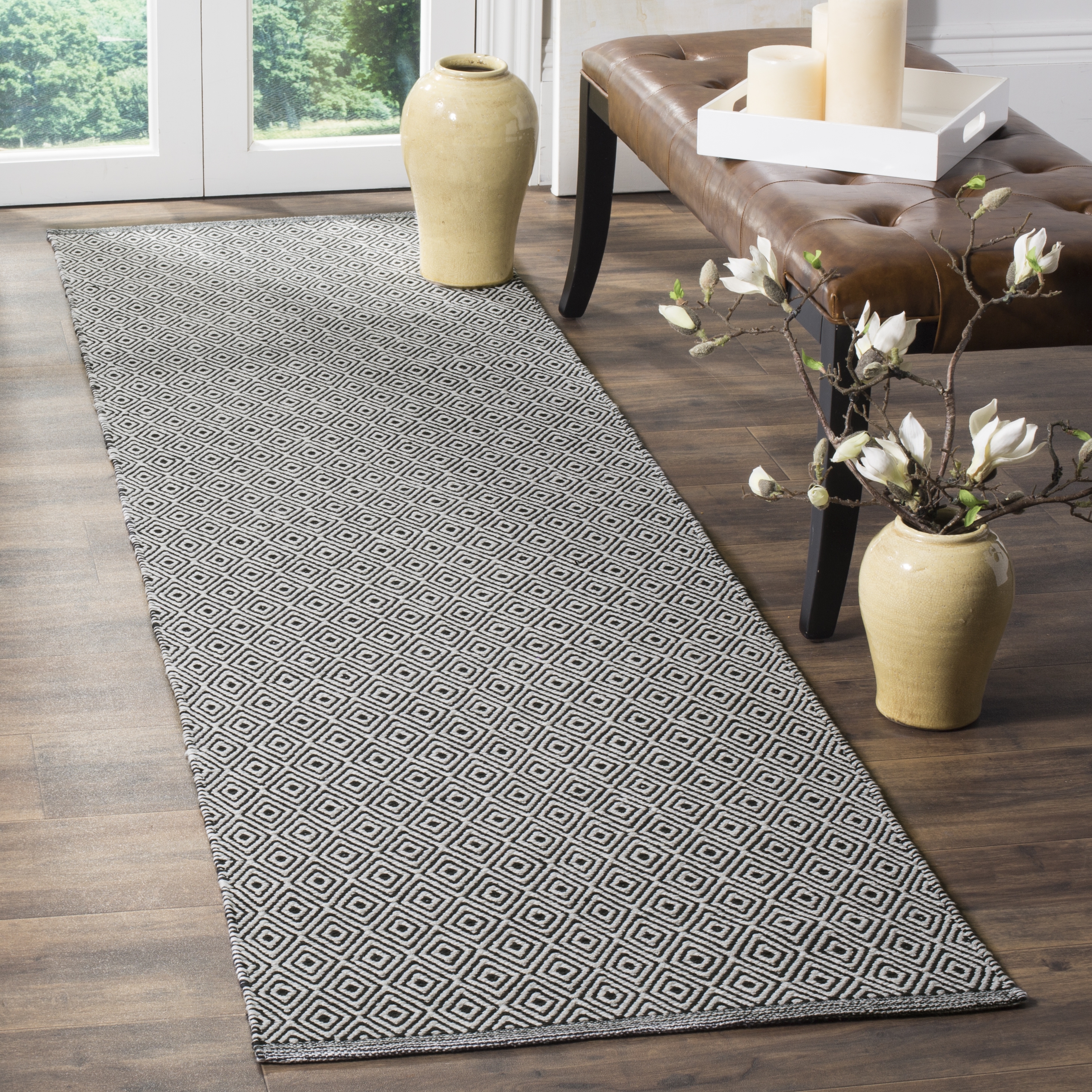 Arlo Home Hand Woven Area Rug, MTK515E, Ivory/Navy,  2' 3" X 6' - Image 1