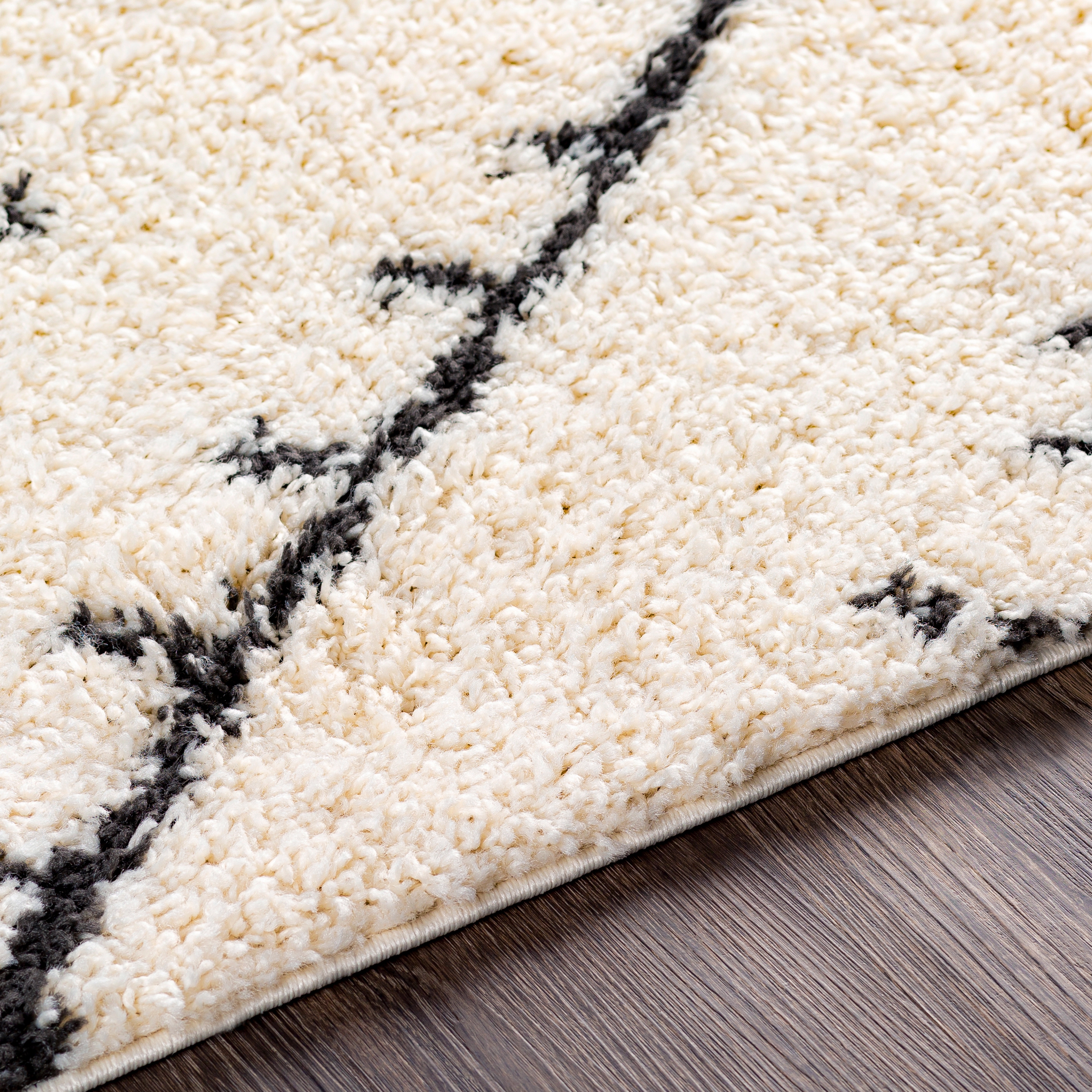 Beni Shag Beige Indoor 6'7" x 9' Machine Woven Rug - Image 3