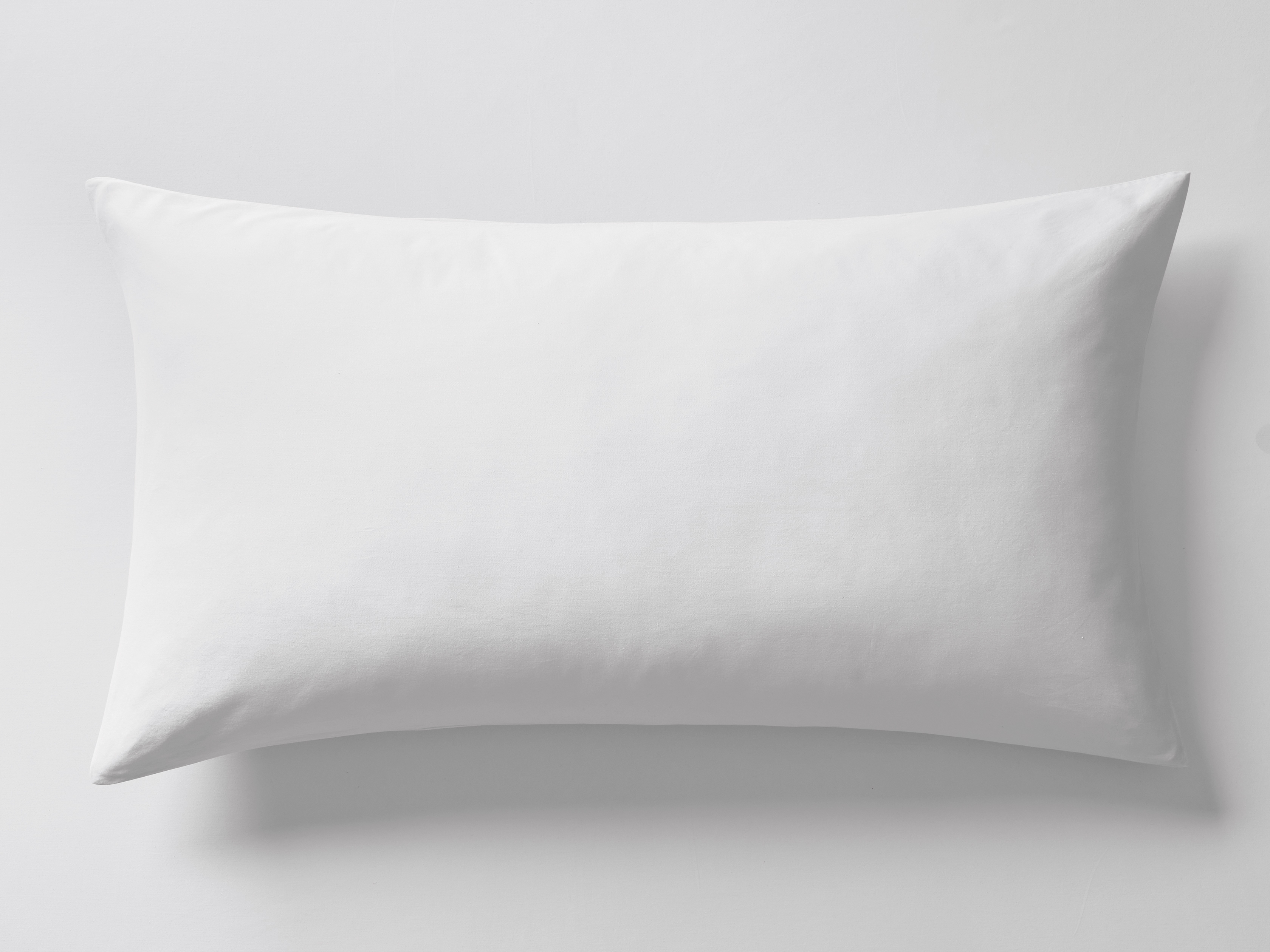 Italian Garment-Dyed Sham Sateen Standard in White - Image 0