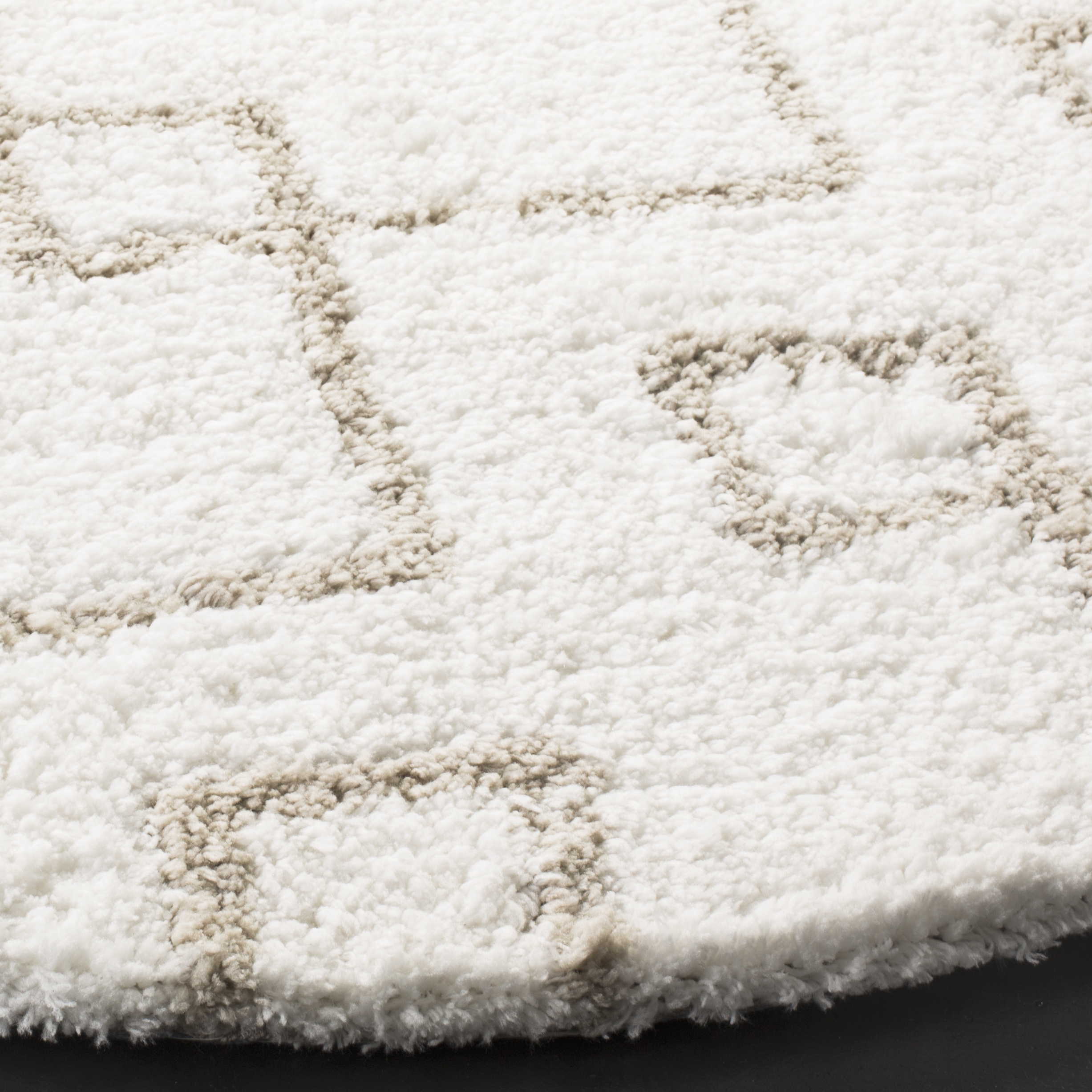 Arlo Home Hand Tufted Area Rug, SGT609A, Ivory/Silver,  5' X 5' Round - Image 2