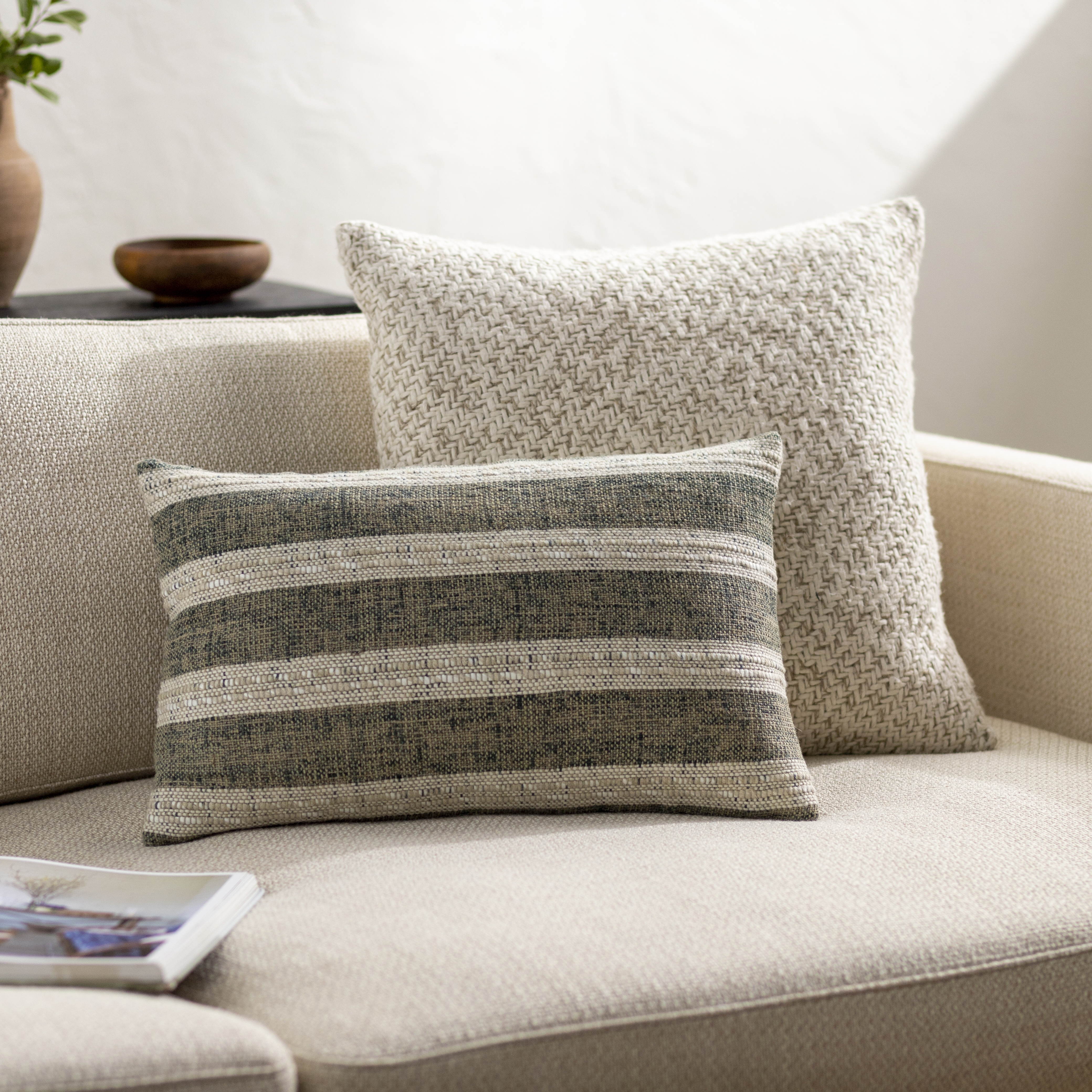 Rafer RAR-002 13"L x 20"W Down Filled Pillow - Image 2