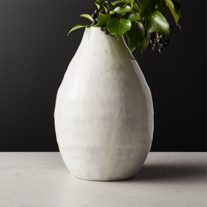 Mila White Shiny Vase - Image 1