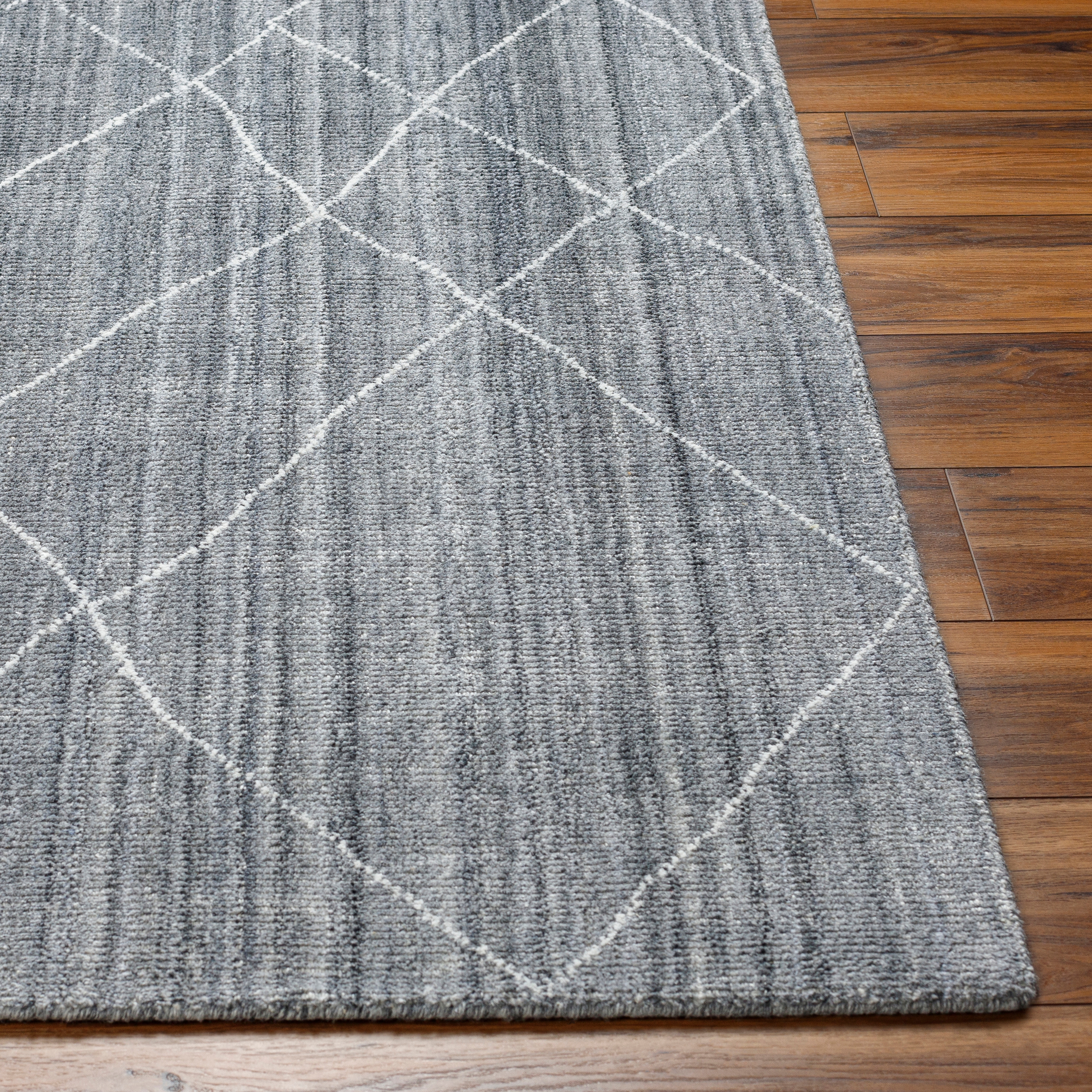 Highland Gray Indoor 2' x 3' Handmade Rug - Image 1