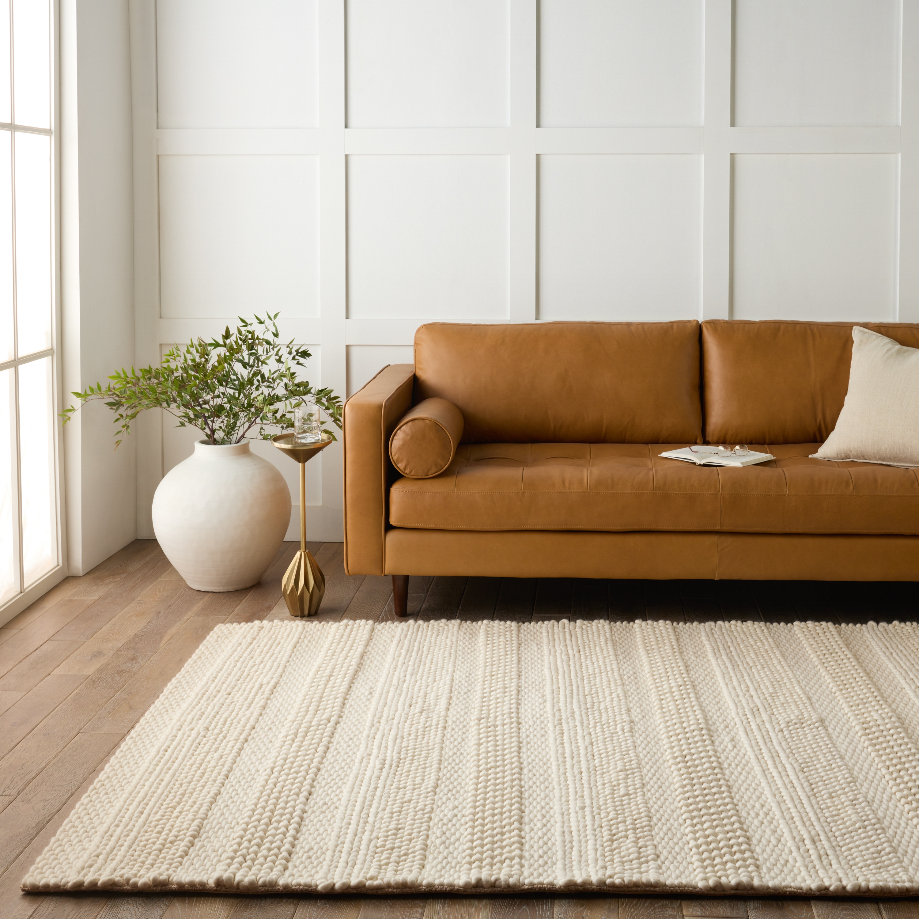 Lagom Handmade Solid Ivory Area Rug (5'X8') - Image 6