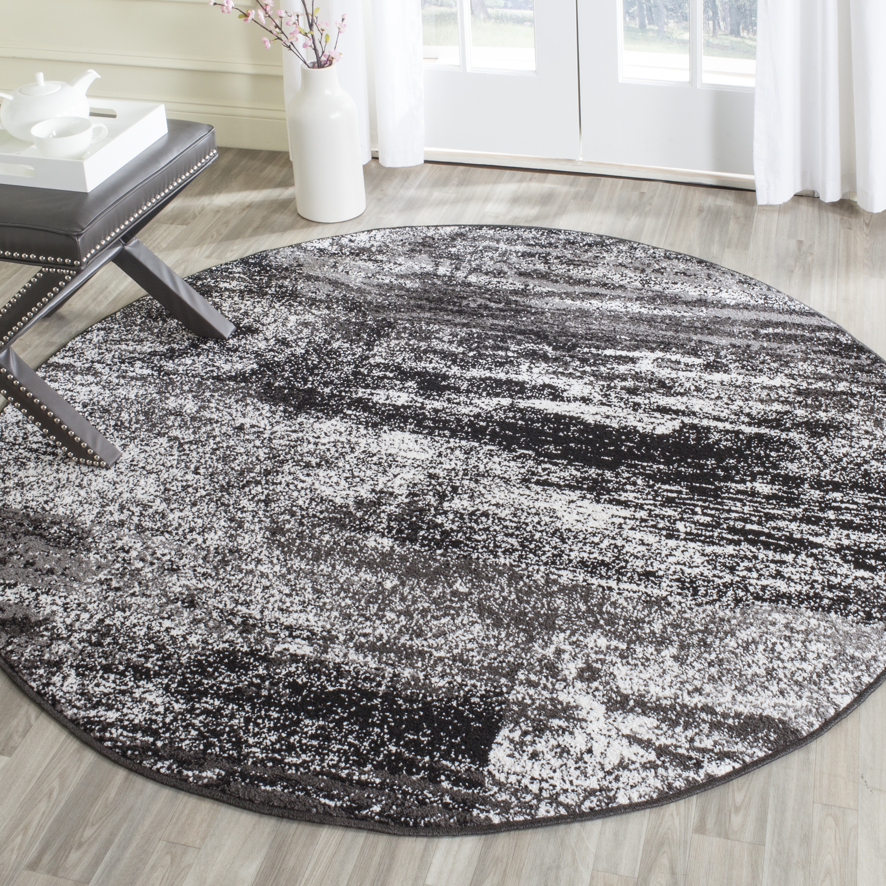 Arlo Home Woven Area Rug, ADR112A, Silver/Black,  4' X 4' Round - Image 1