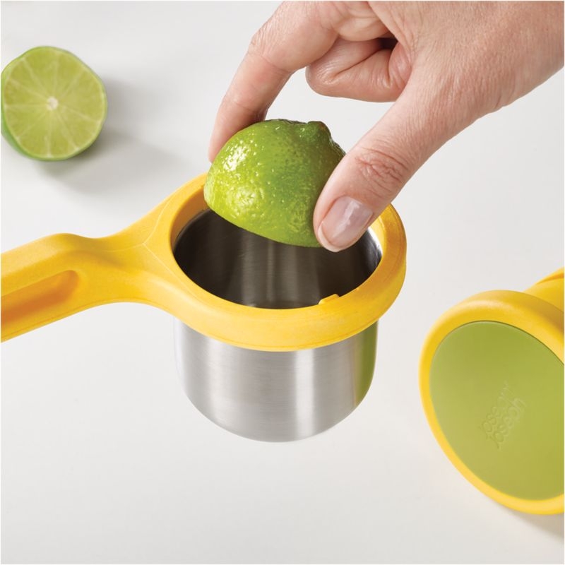 Joseph Joseph Helix Citrus Juicer - Image 4