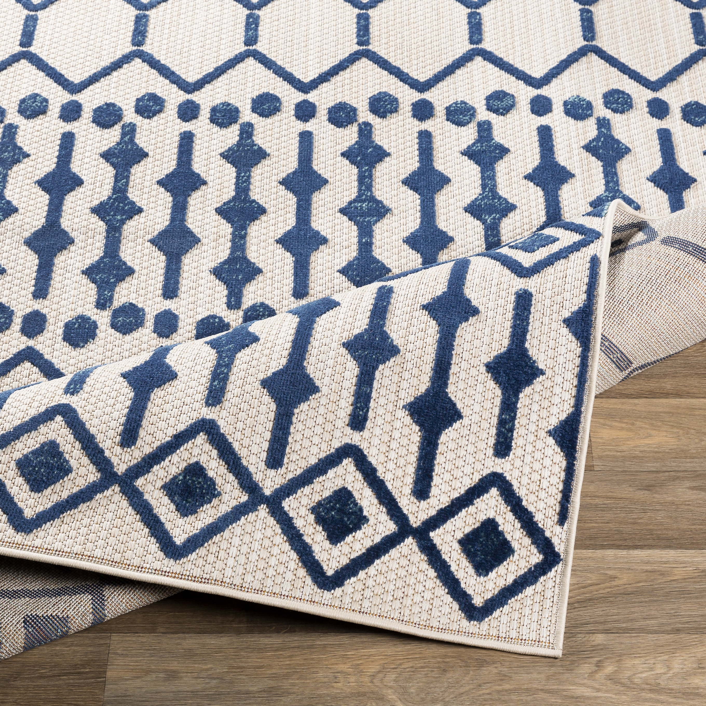 Big Sur Blue Outdoor 2' x 3' Machine Woven Rug - Image 4