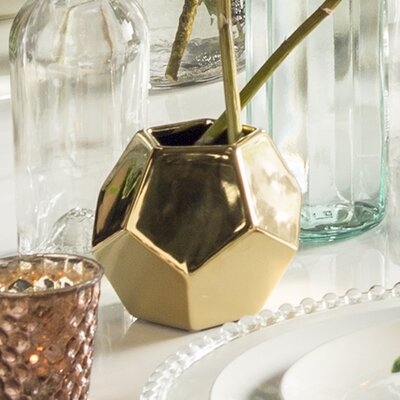 Smartt Faceted Indoor Ceramic Table Vase - Image 0