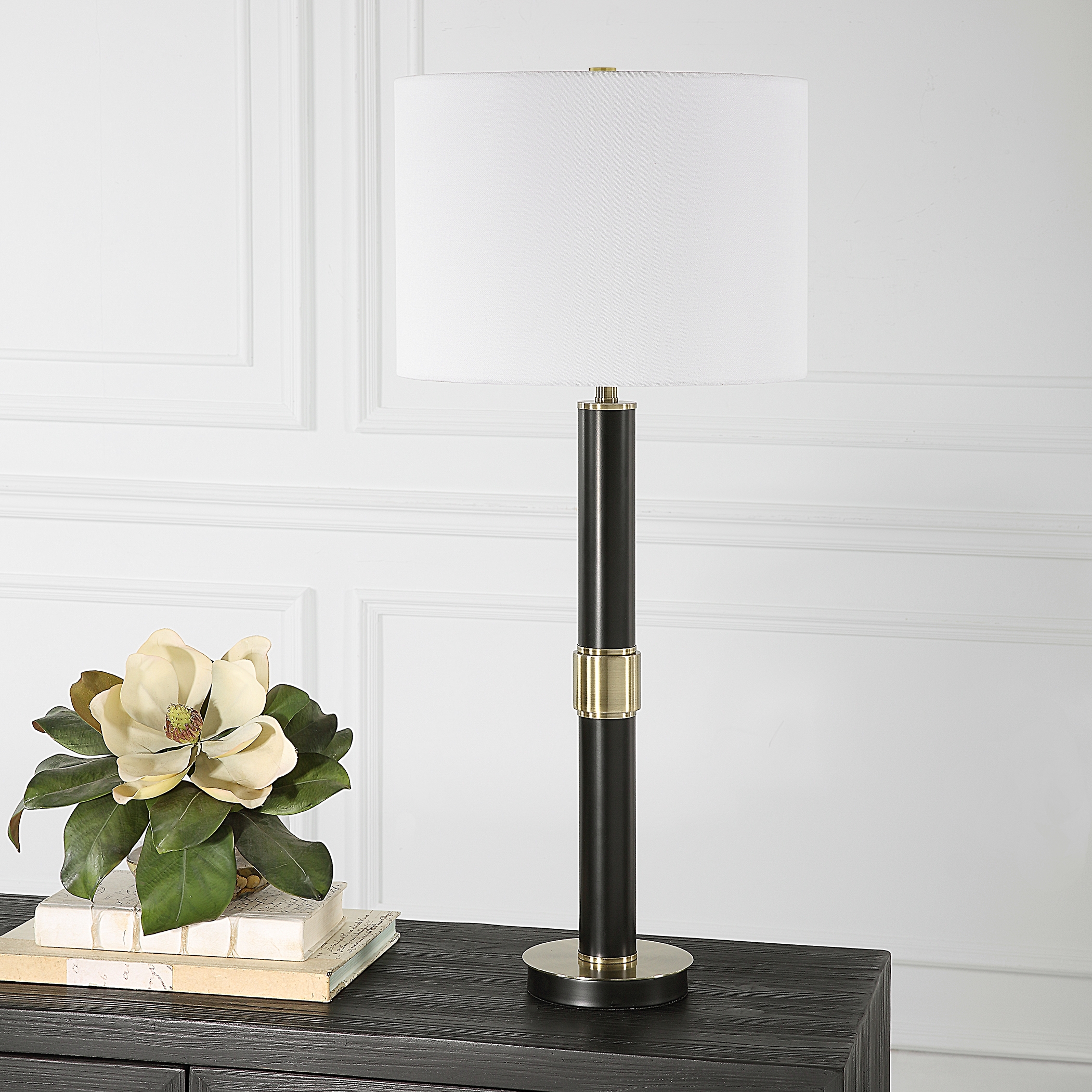 TABLE LAMP - Image 1