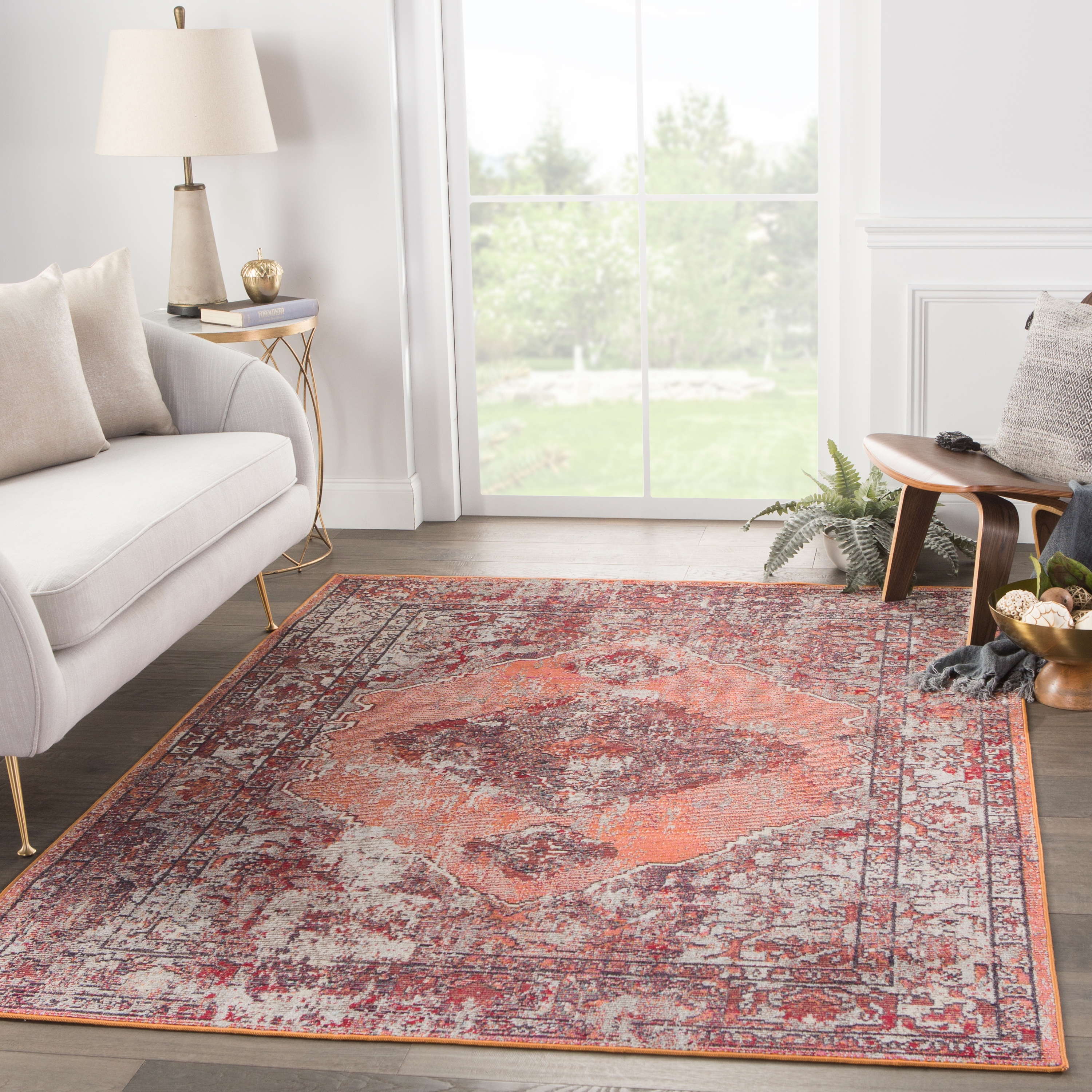 Romina Medallion Red/ Pink Area Rug (5'3"X7'6") - Image 4