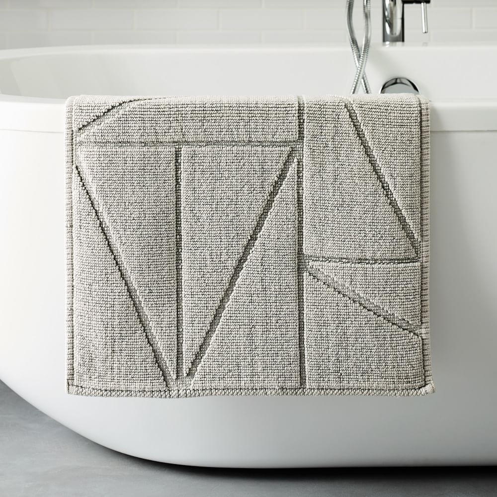 Triangle Sculpted Bath Mat, Frost Gray, 20"x34" - Image 0
